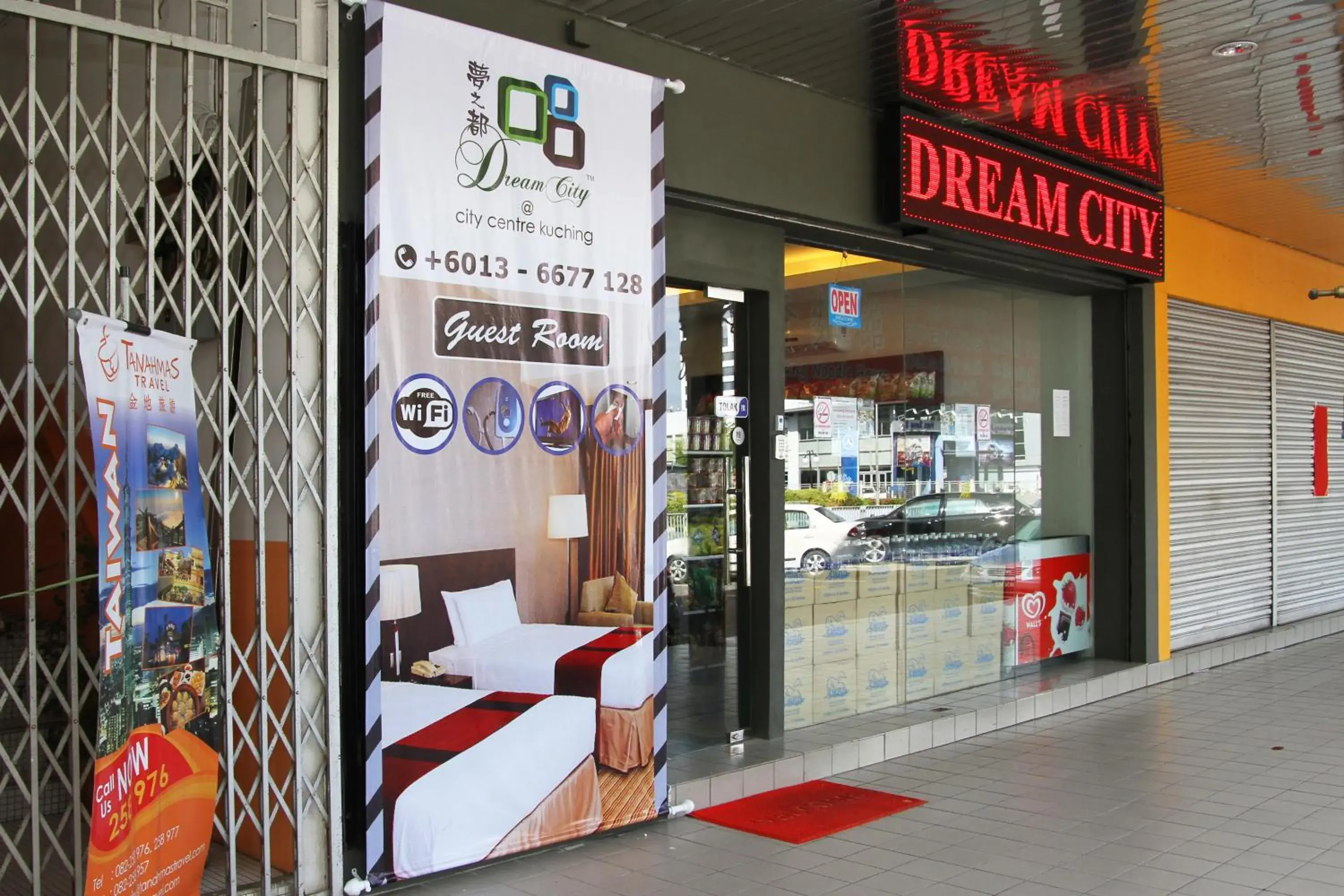 Area and facilities in Dream City Hotel
