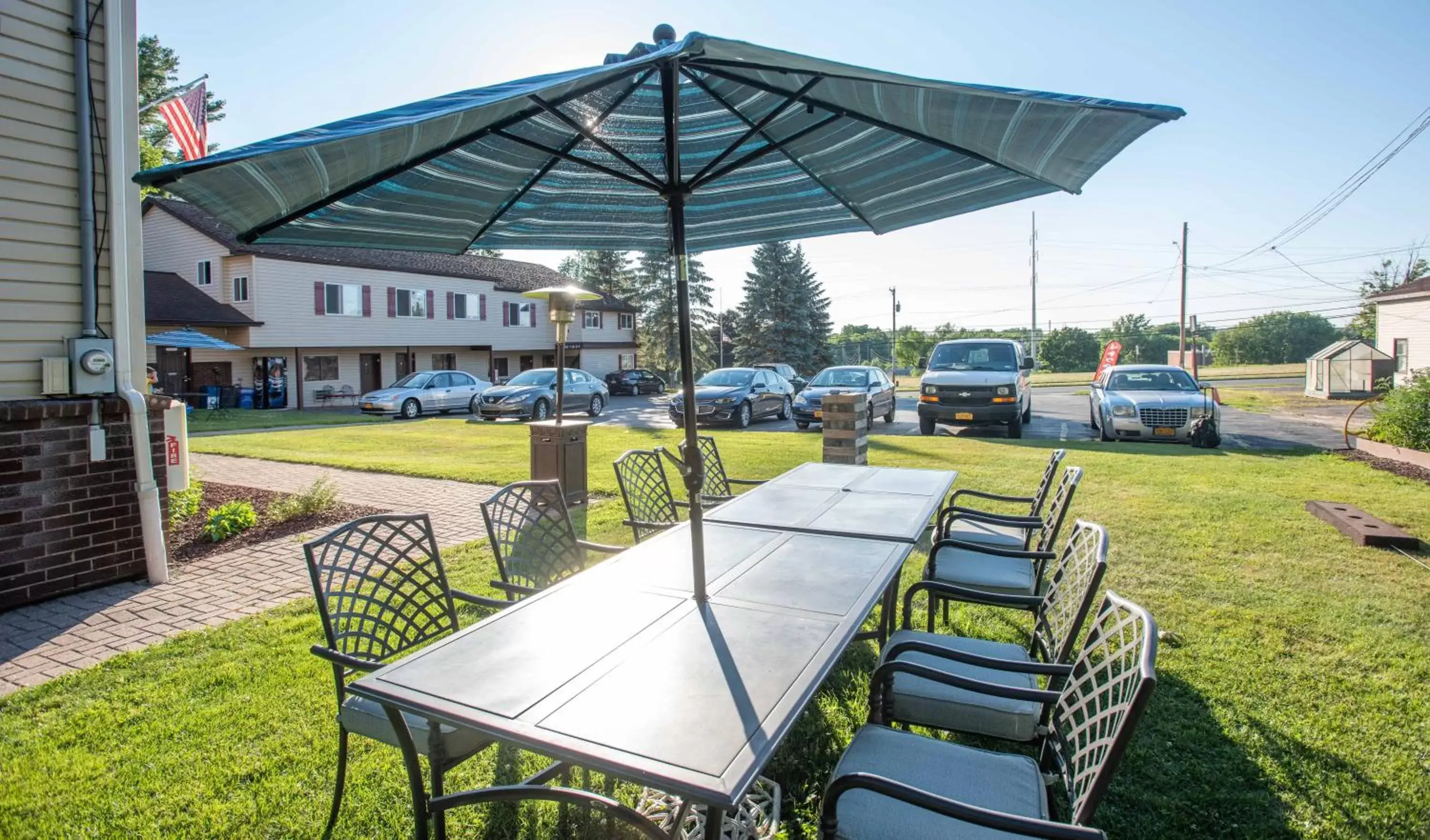 BBQ facilities in Blue Spruce Motel