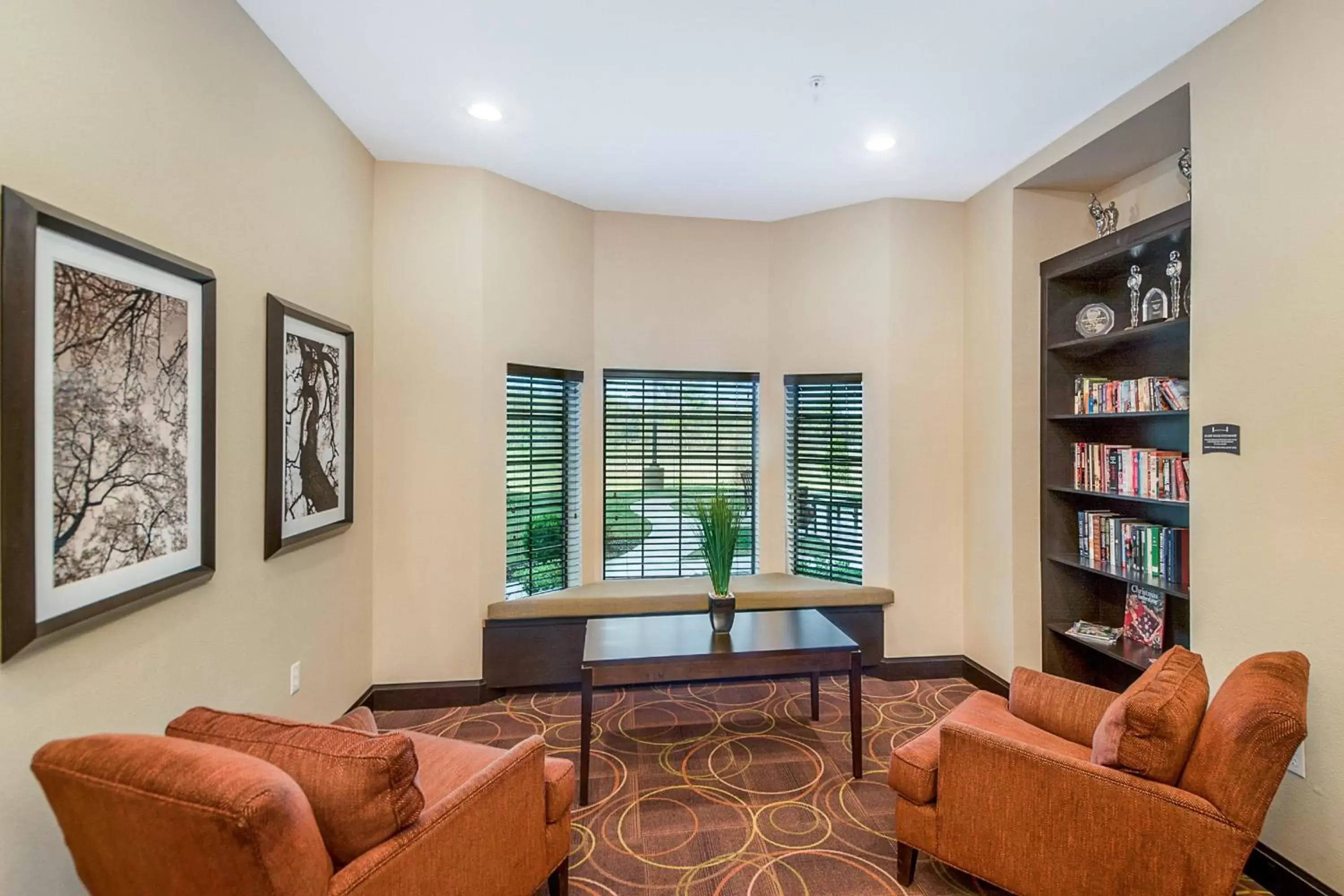 Other, Seating Area in Staybridge Suites Longview, an IHG Hotel