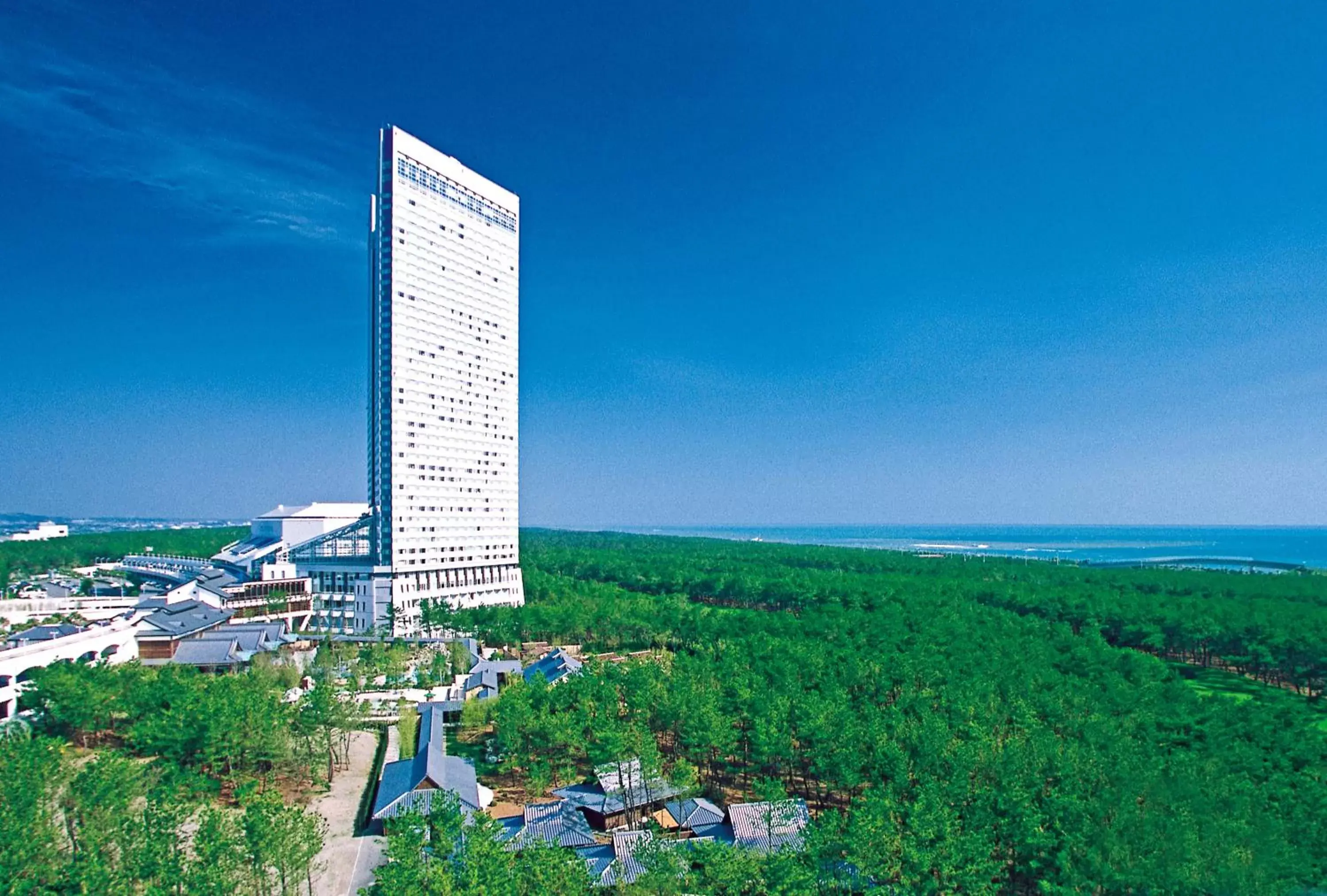 Property building, Nearby Landmark in Sheraton Grande Ocean Resort