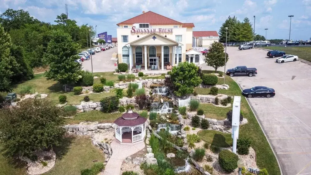 Property building, Bird's-eye View in Savannah House Hotel