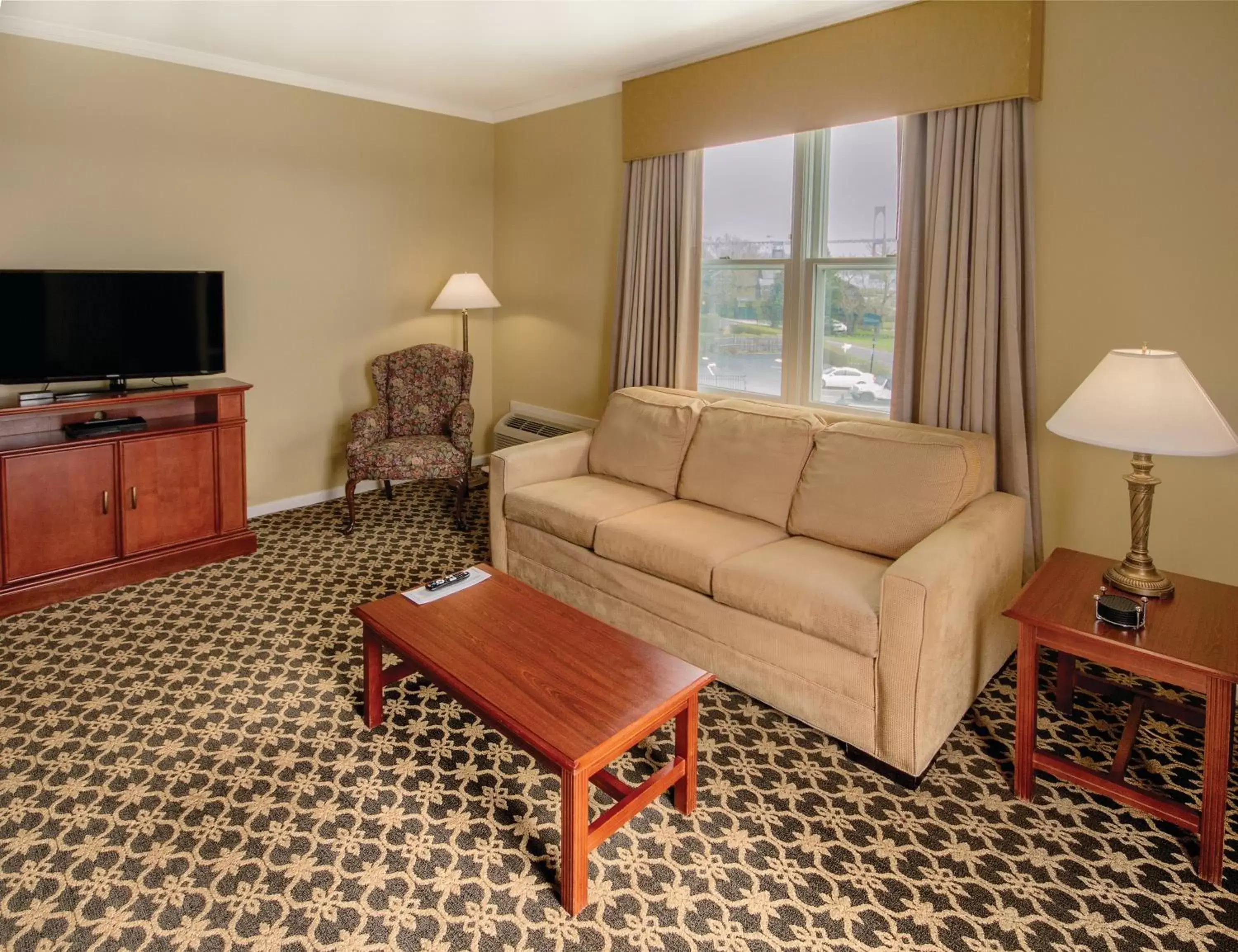 Living room, Seating Area in Club Wyndham Bay Voyage Inn