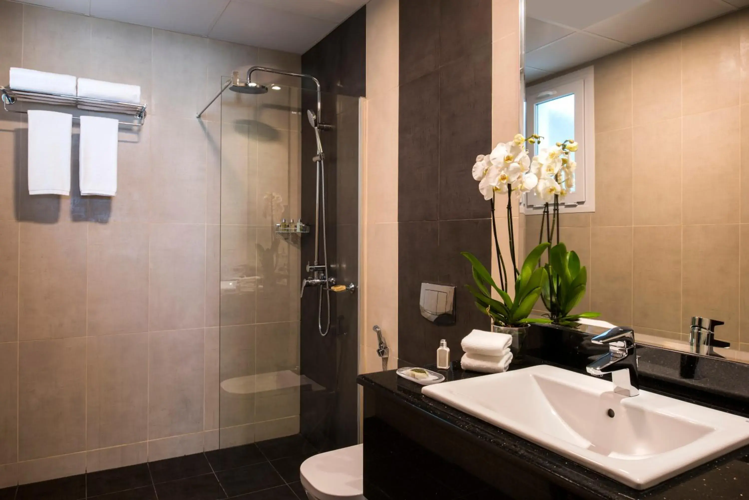 Shower, Bathroom in Fraser Suites Muscat
