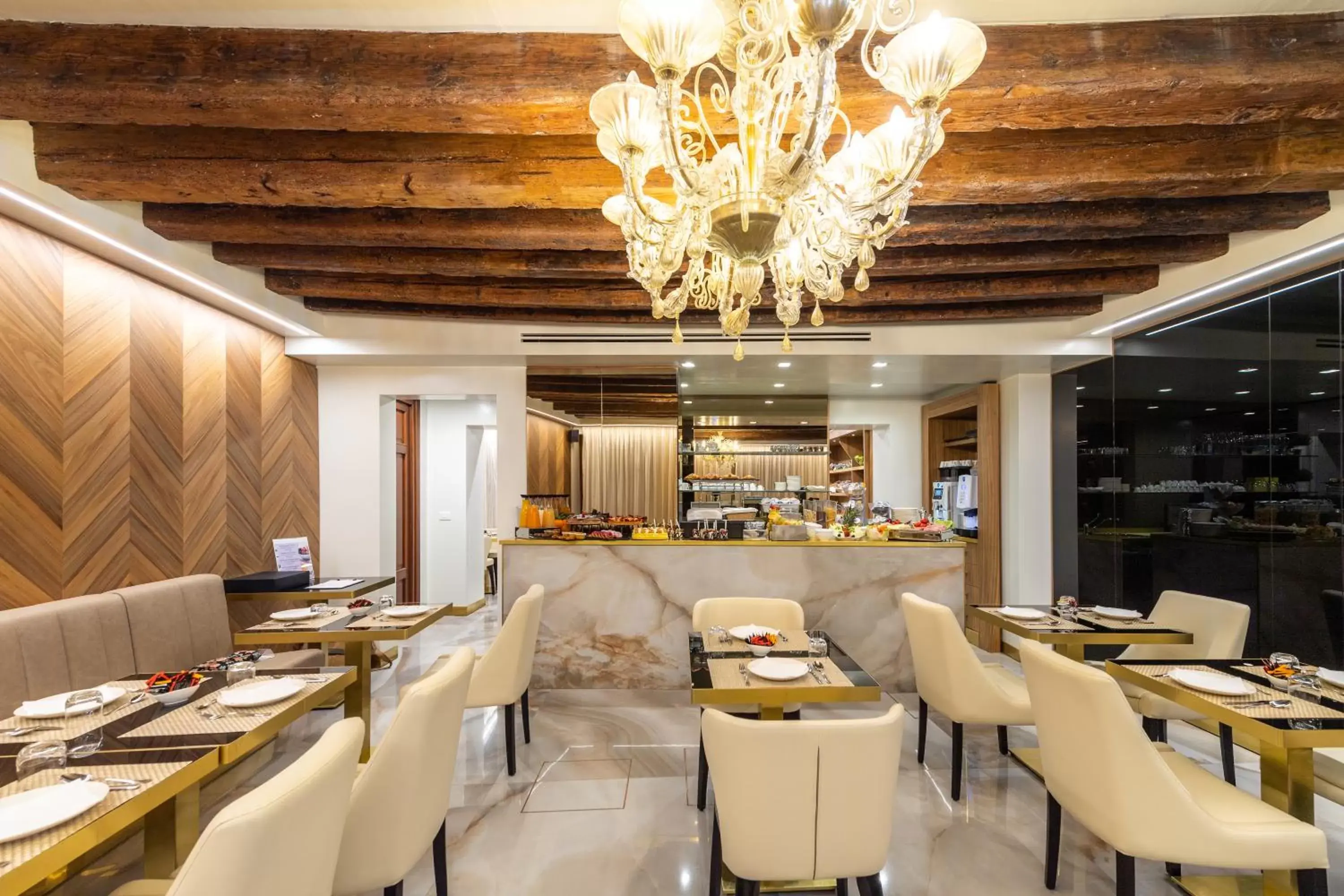 Continental breakfast in Palazzo San Lorenzo Continental breakfast in Palazzo San Lorenzo