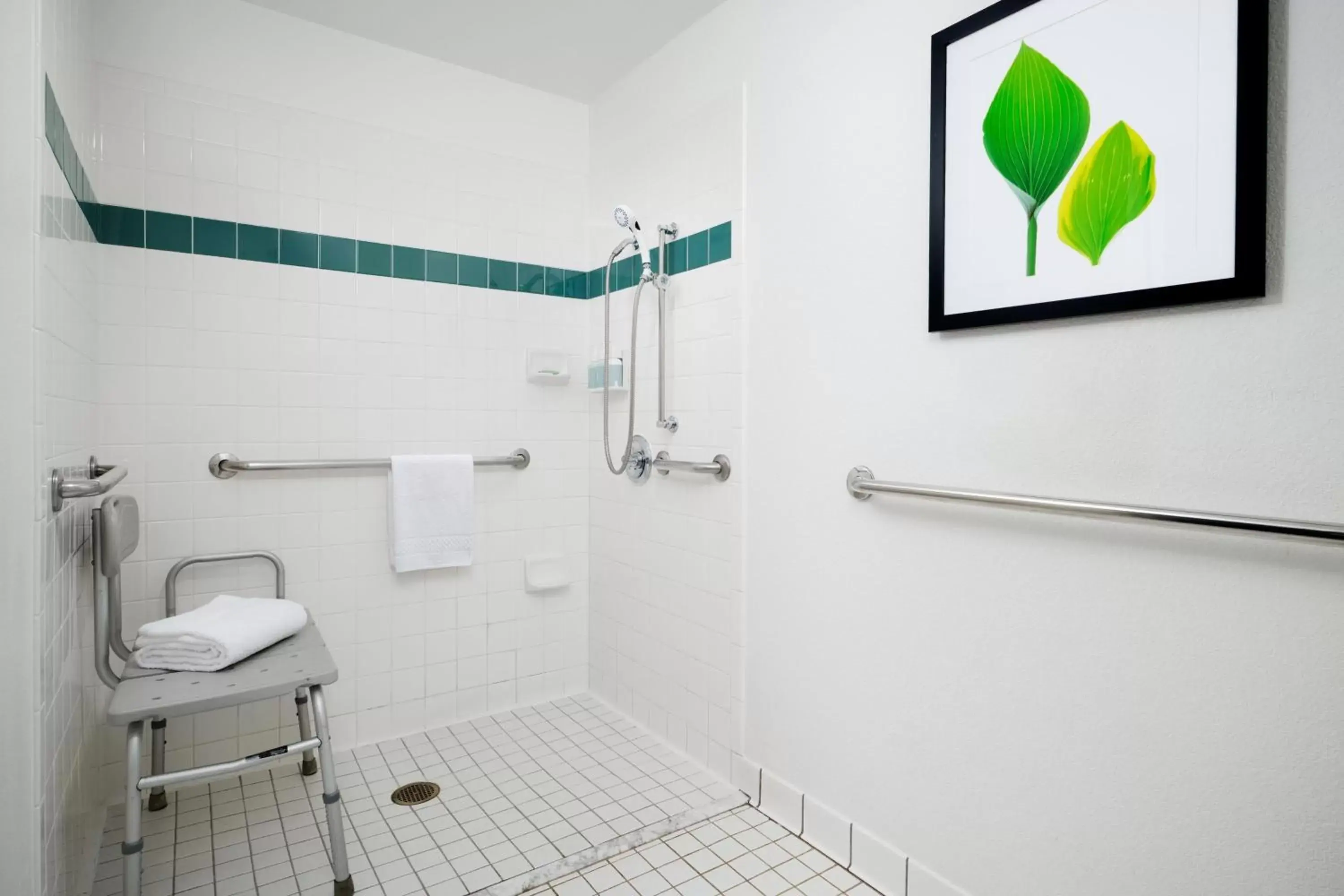 Bathroom in Fairfield Inn & Suites by Marriott San Francisco San Carlos