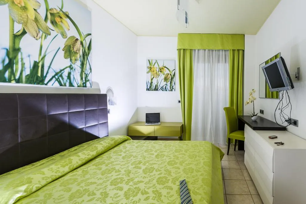 Photo of the whole room, Bed in Hotel Alle Due Palme