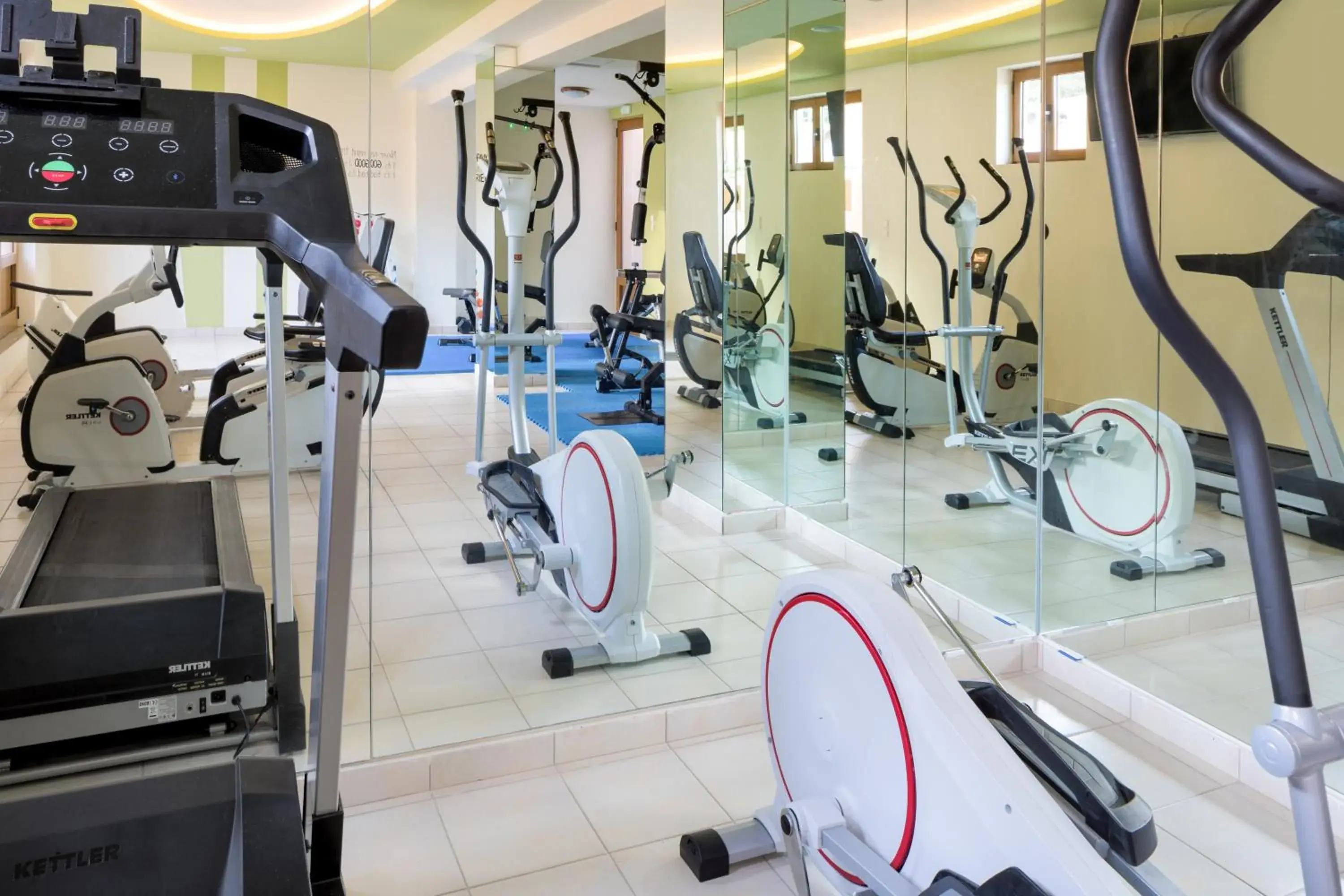 Fitness centre/facilities, Fitness Center/Facilities in Oscar Suites & Village