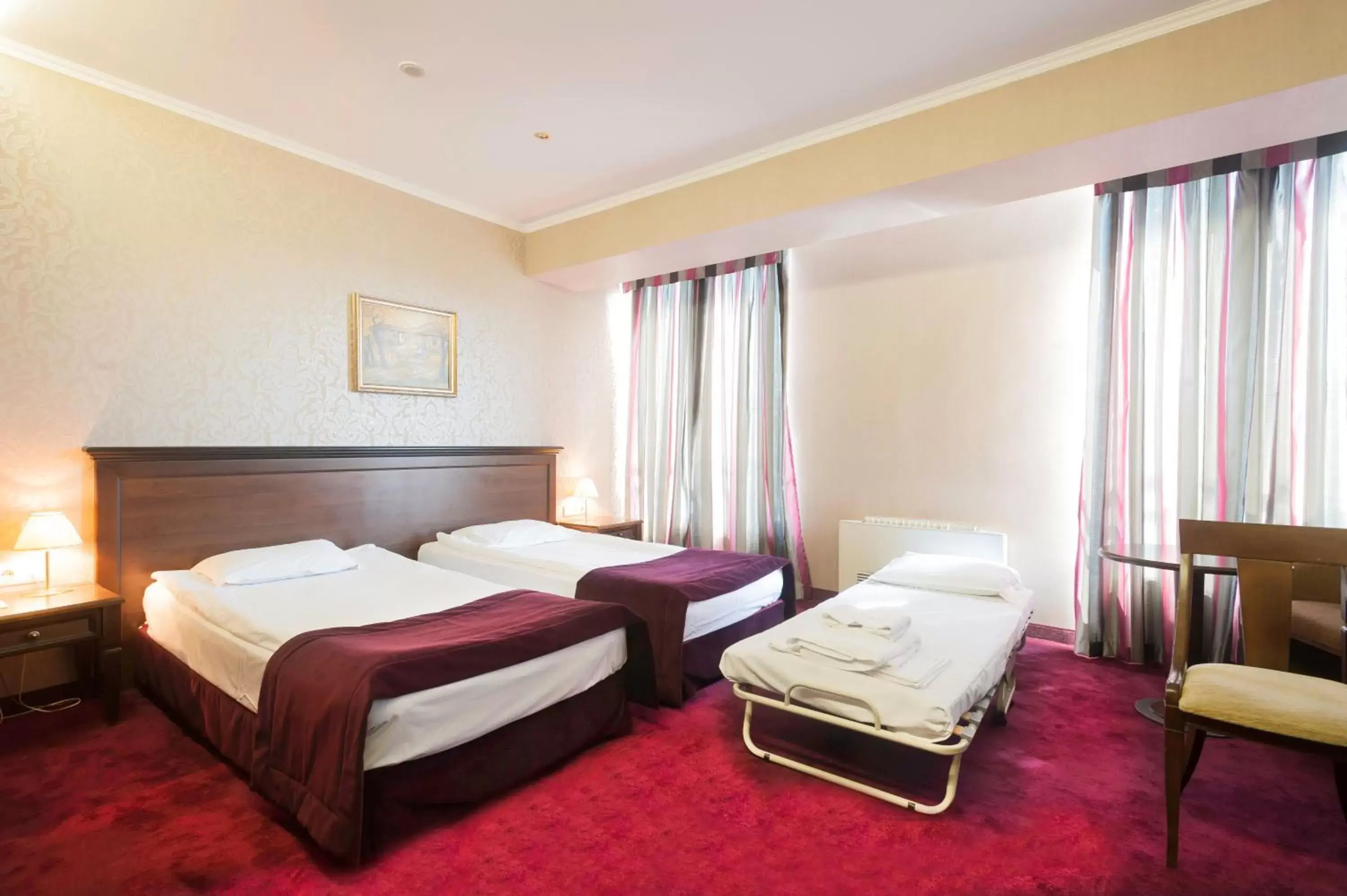 Bedroom, Bed in Yantra Grand Hotel