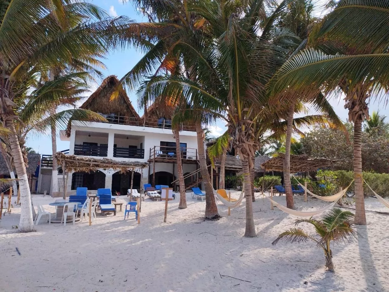 Casa Mate BeachFront Cabañas El Cuyo