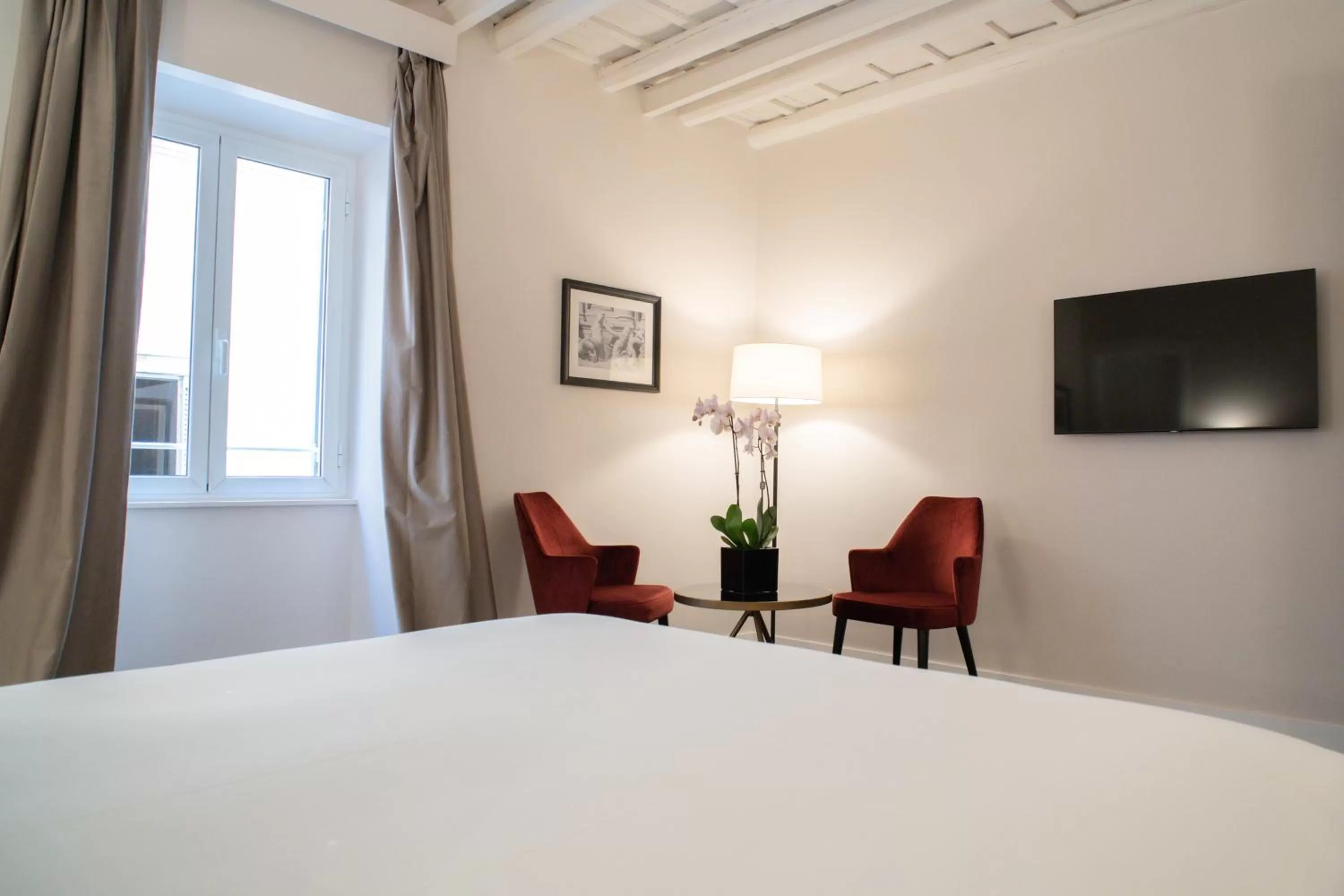 Bedroom, Bed in Kame Hall