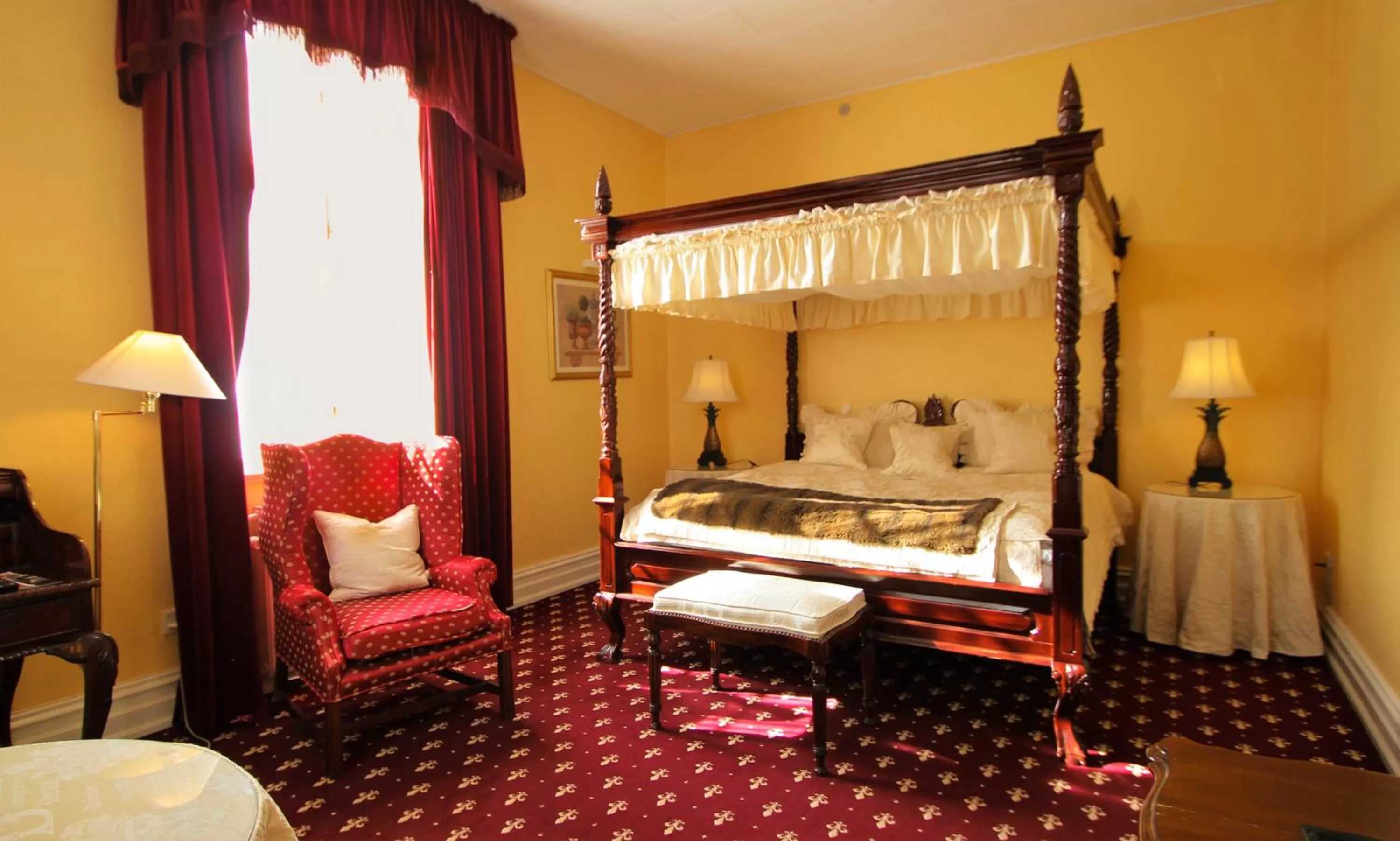 Bedroom, Bed in Sophiendal Manor