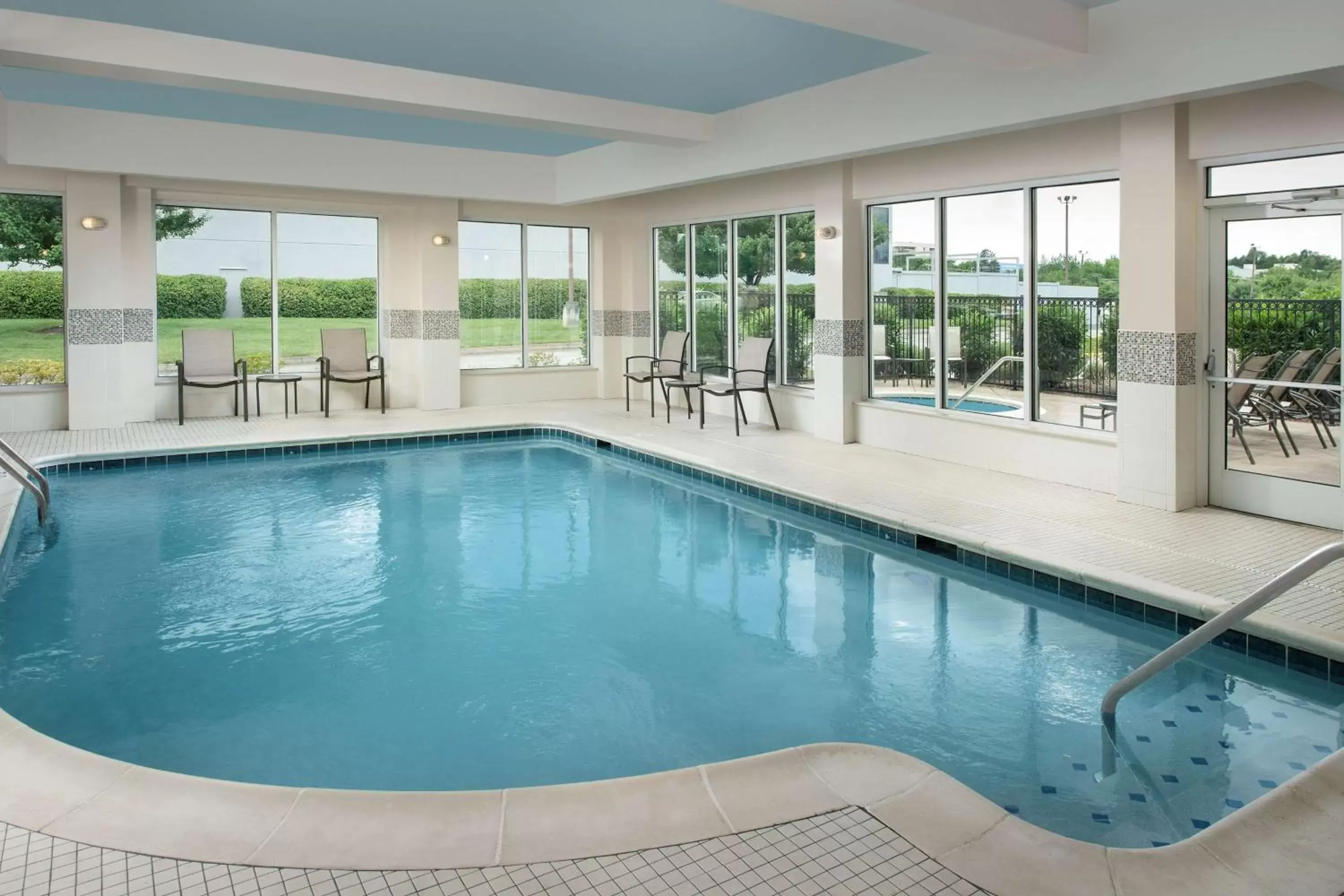 Swimming Pool in Hilton Garden Inn Knoxville West/Cedar Bluff