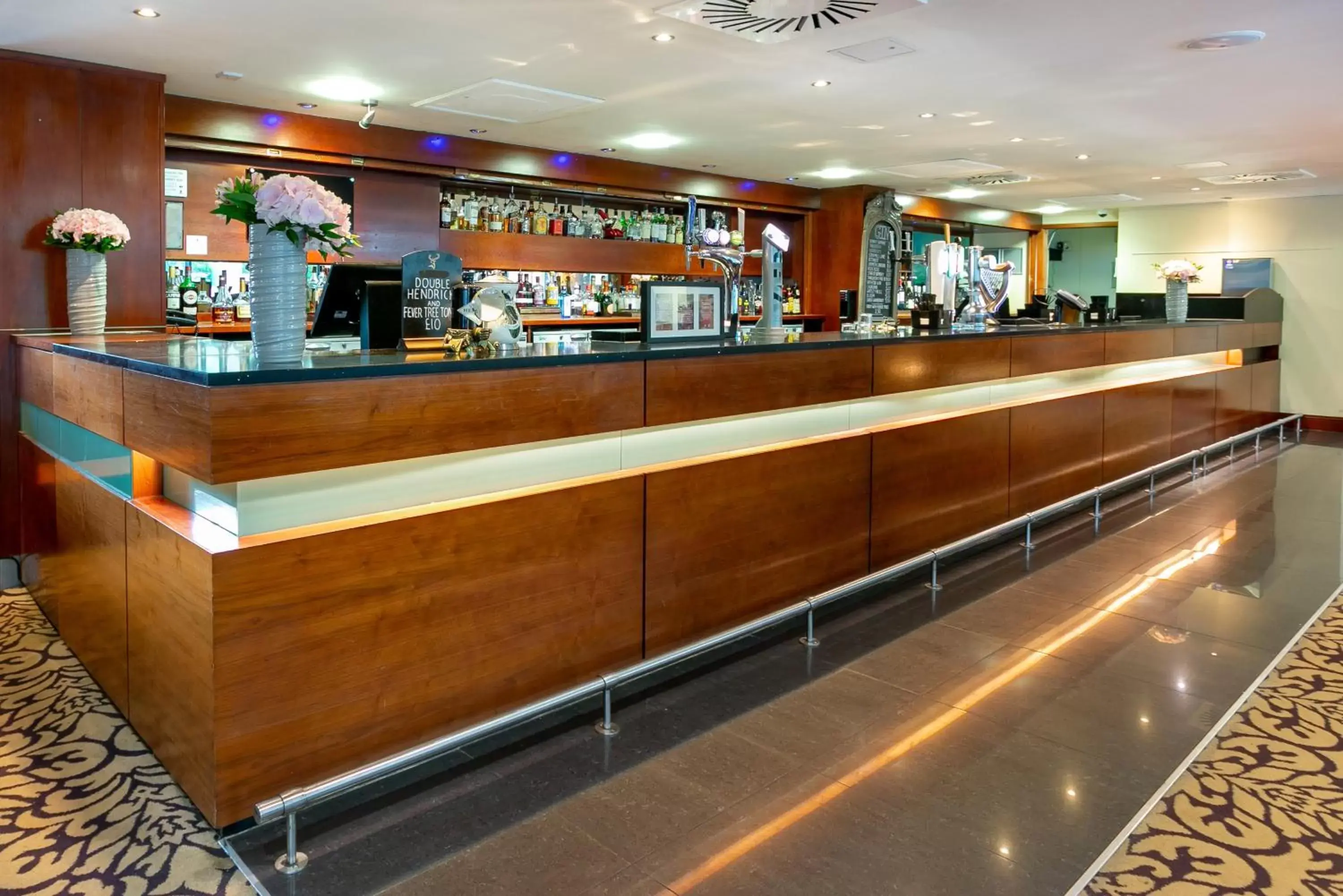 Lounge or bar in Manchester Piccadilly Hotel