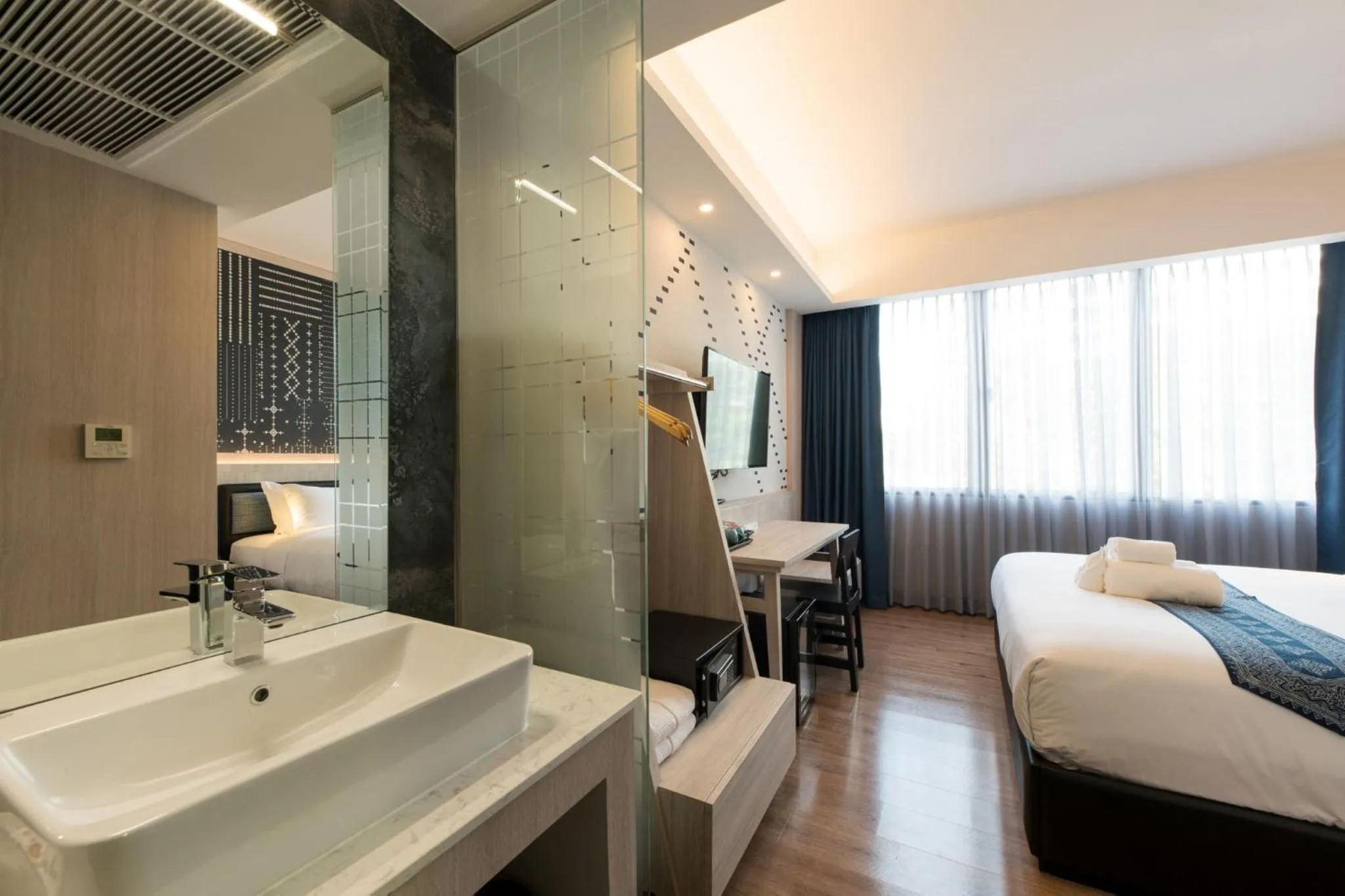 Photo of the whole room, Bed in Salee Boutique Hotel