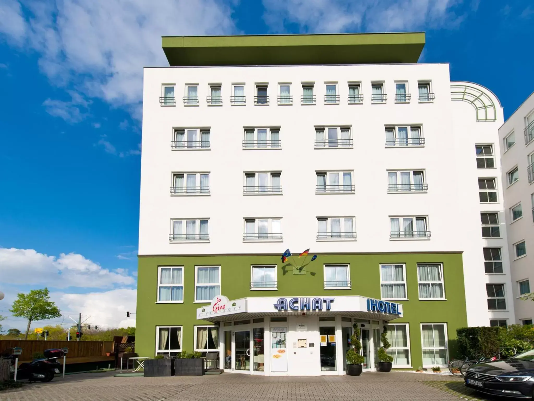 Facade/entrance, Property Building in ACHAT Hotel Darmstadt Griesheim