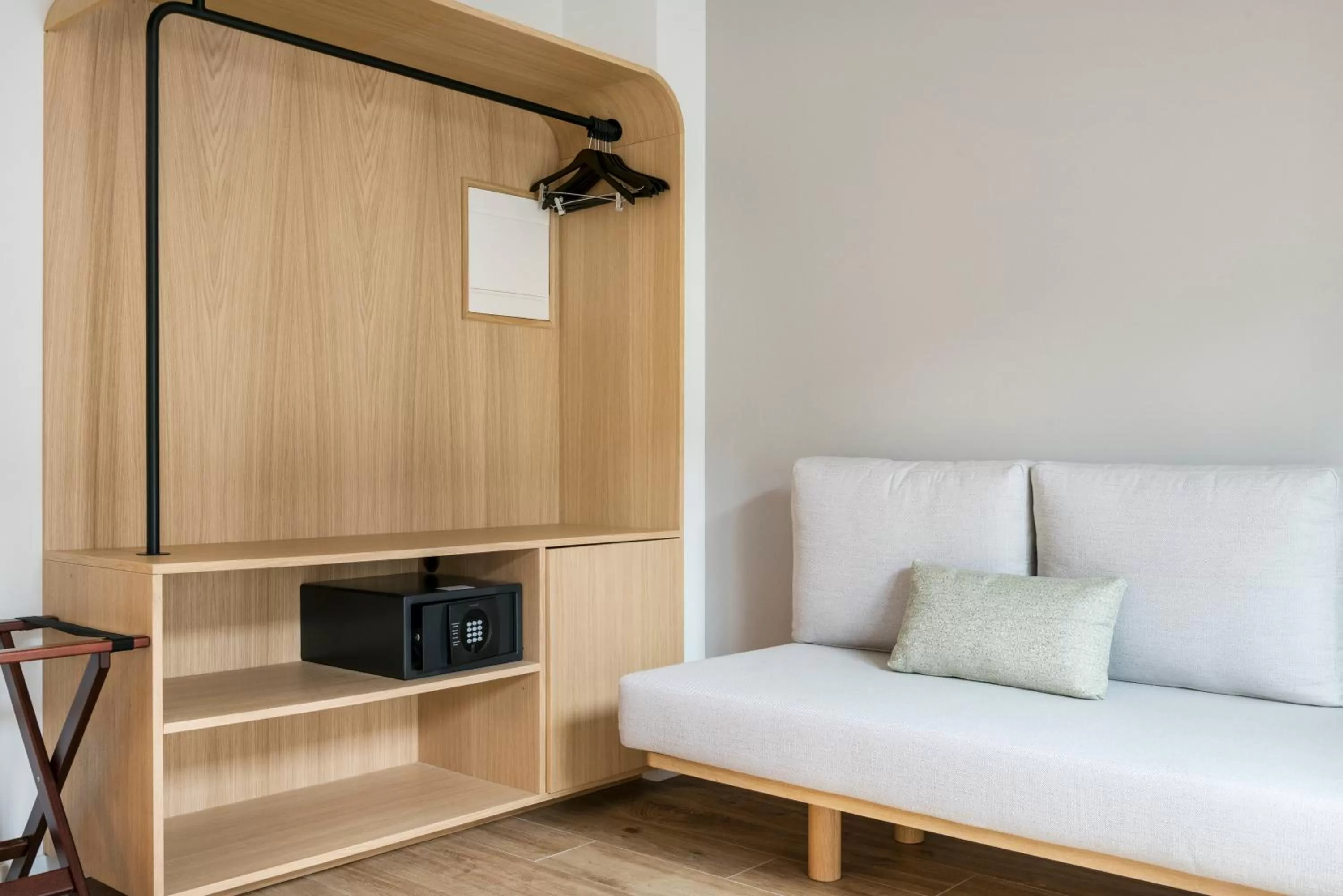 Photo of the whole room, Bed in Alta House Begur