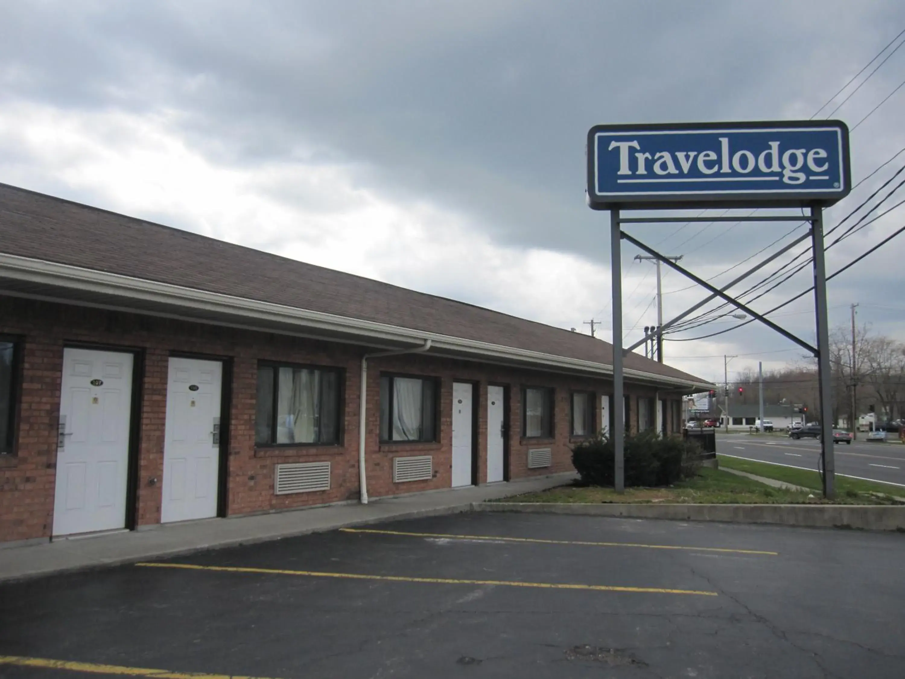 Property logo or sign, Property Building in Travelodge by Wyndham Niagara Falls