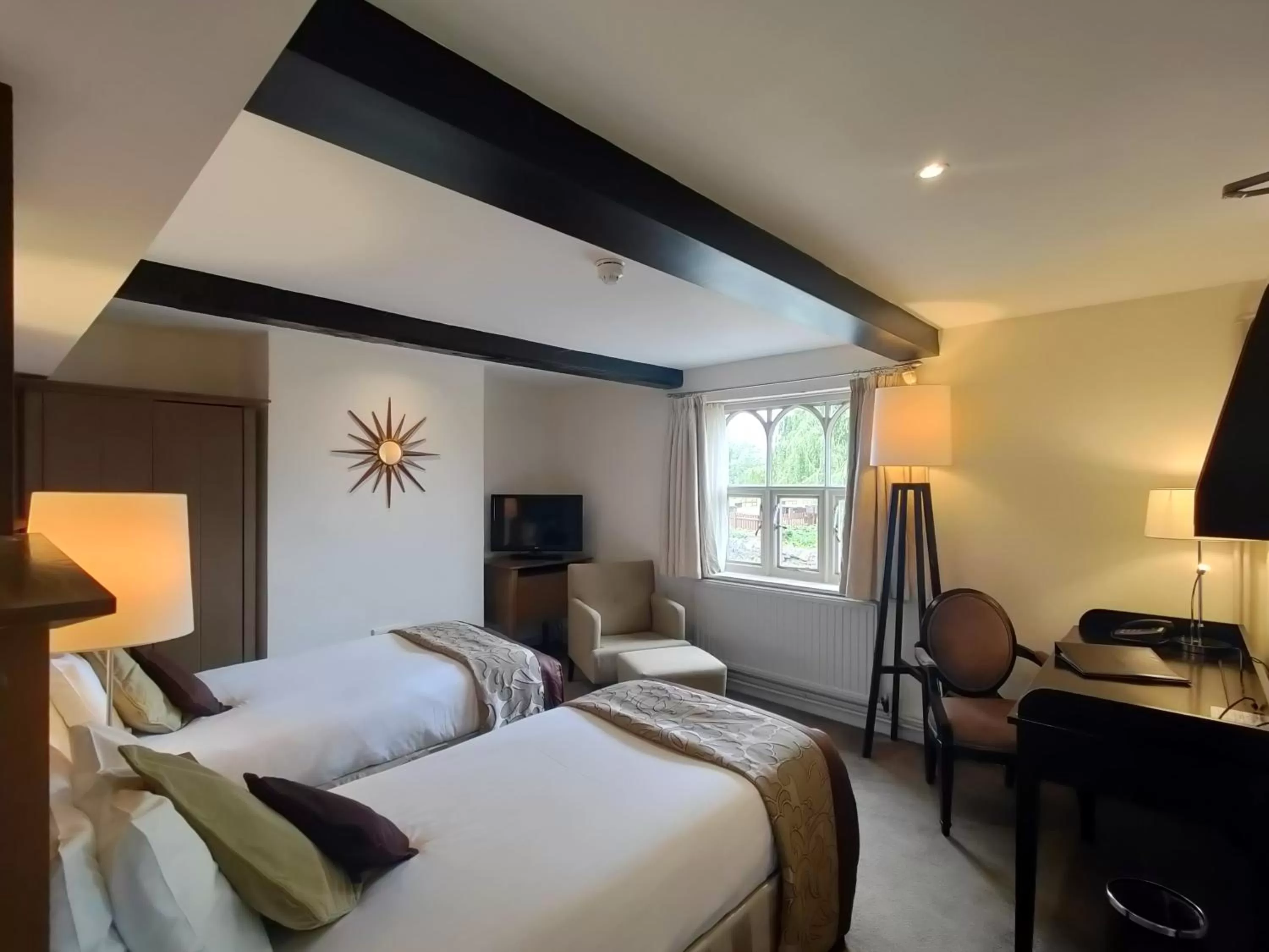 Bedroom, Bed in The Priest House On The River