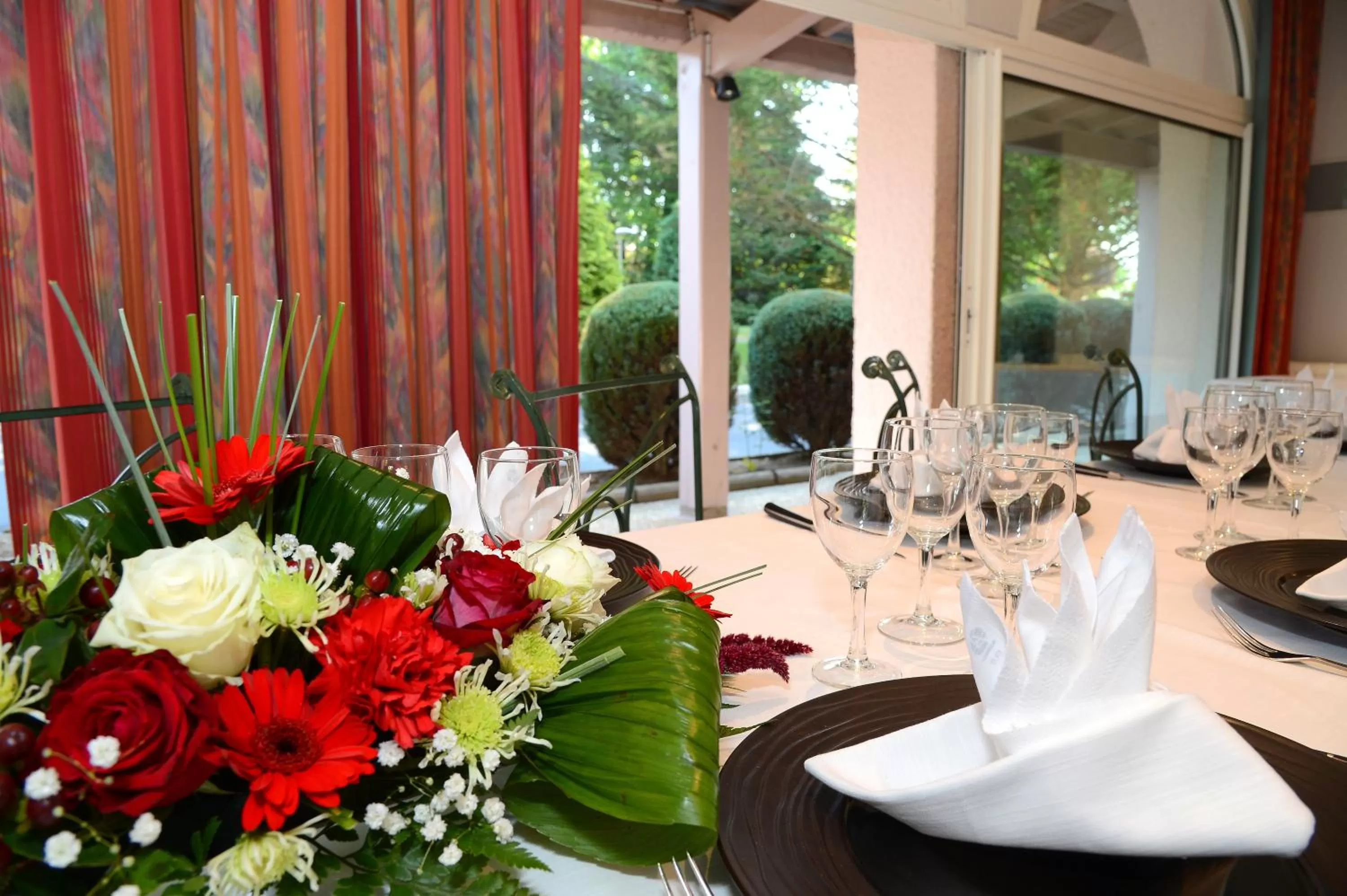Banquet/Function facilities in Clos St Eloi, The Originals Relais (Relais du Silence)