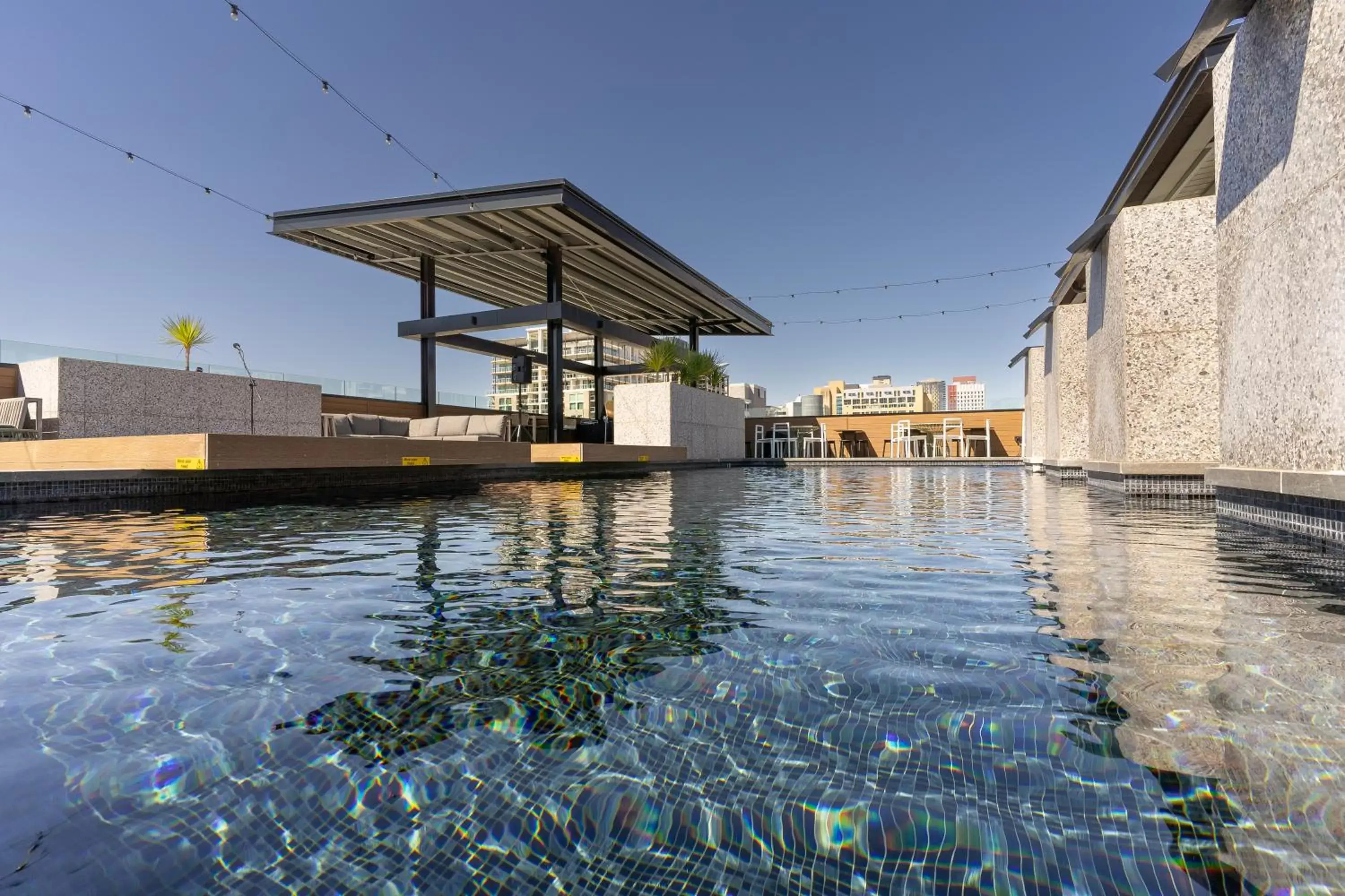 Swimming Pool in Adelaide Rockford Hotel