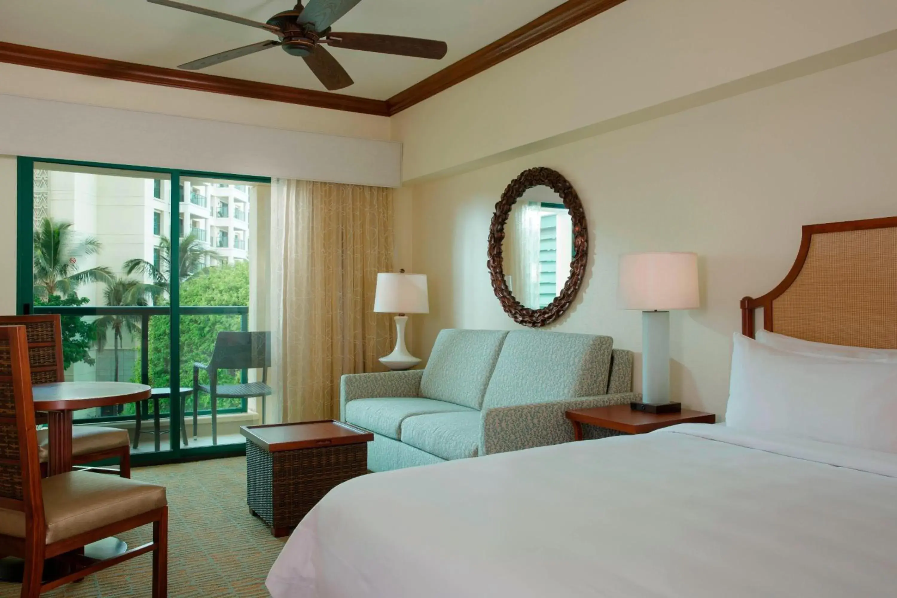 Bedroom, Bed in Marriott's Ko Olina Beach Club