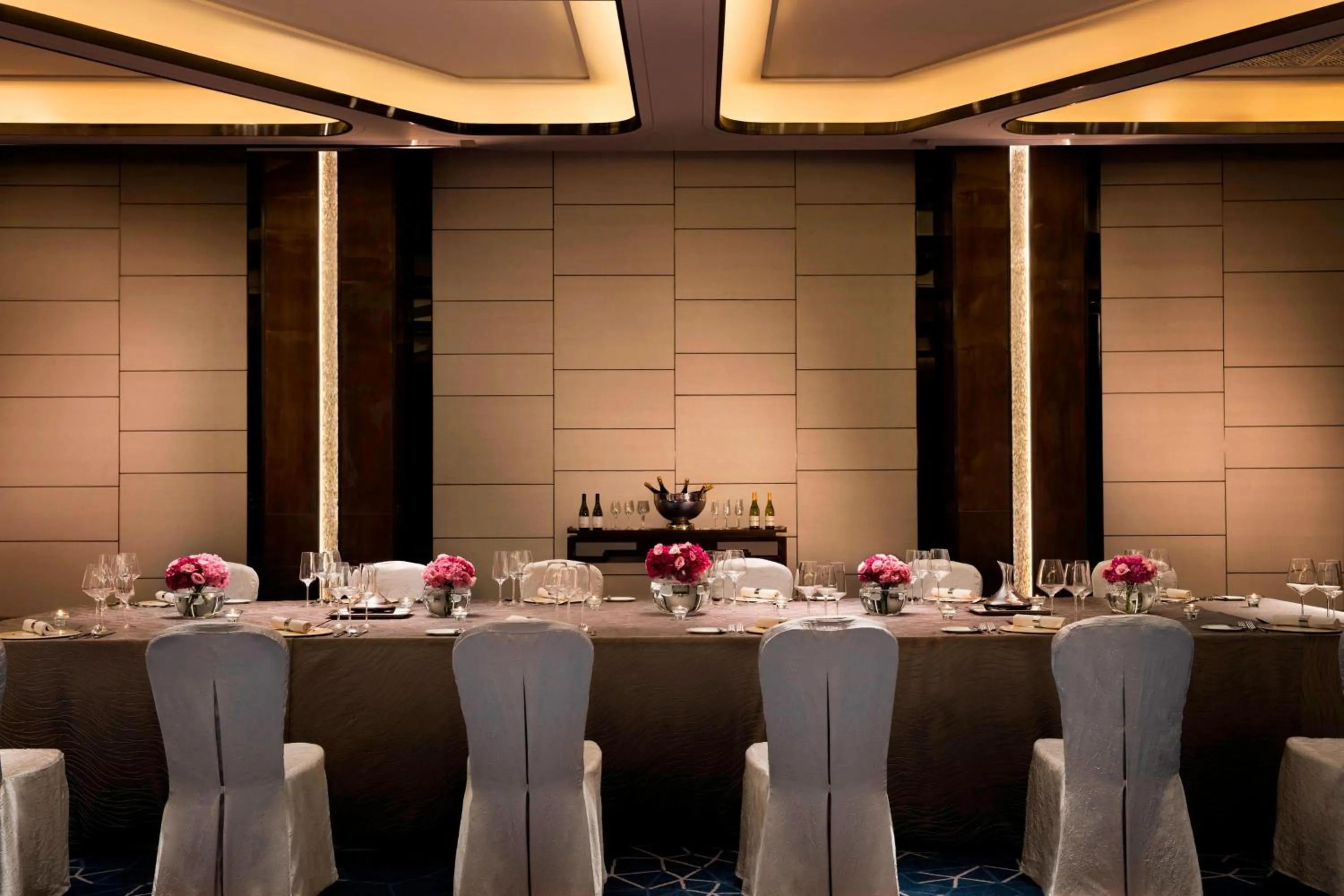 Meeting/conference room in JW Marriott Hotel Shenzhen Bao'an International Airport