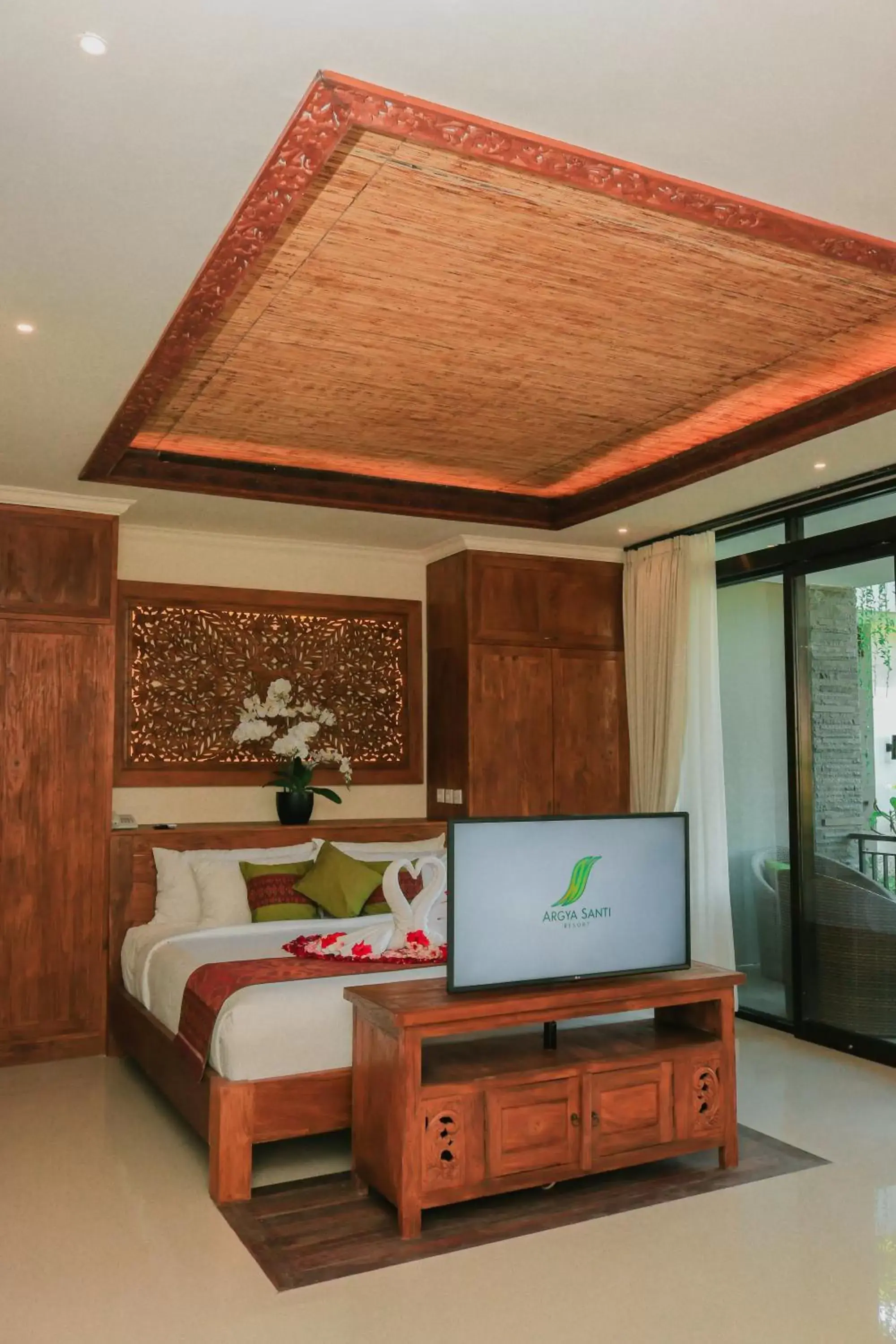 Bedroom, TV/Entertainment Center in Argya Santi Resort