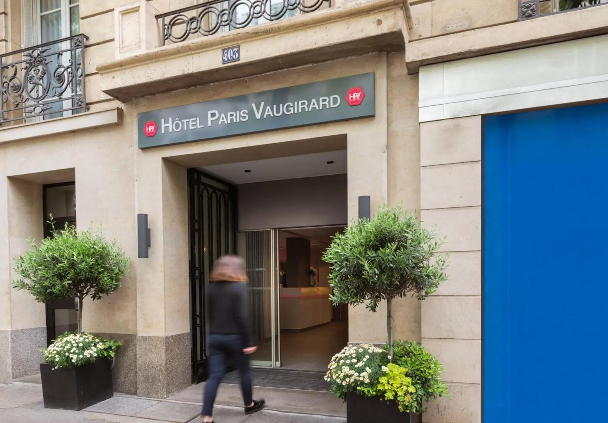 Property building in Hôtel Paris Vaugirard