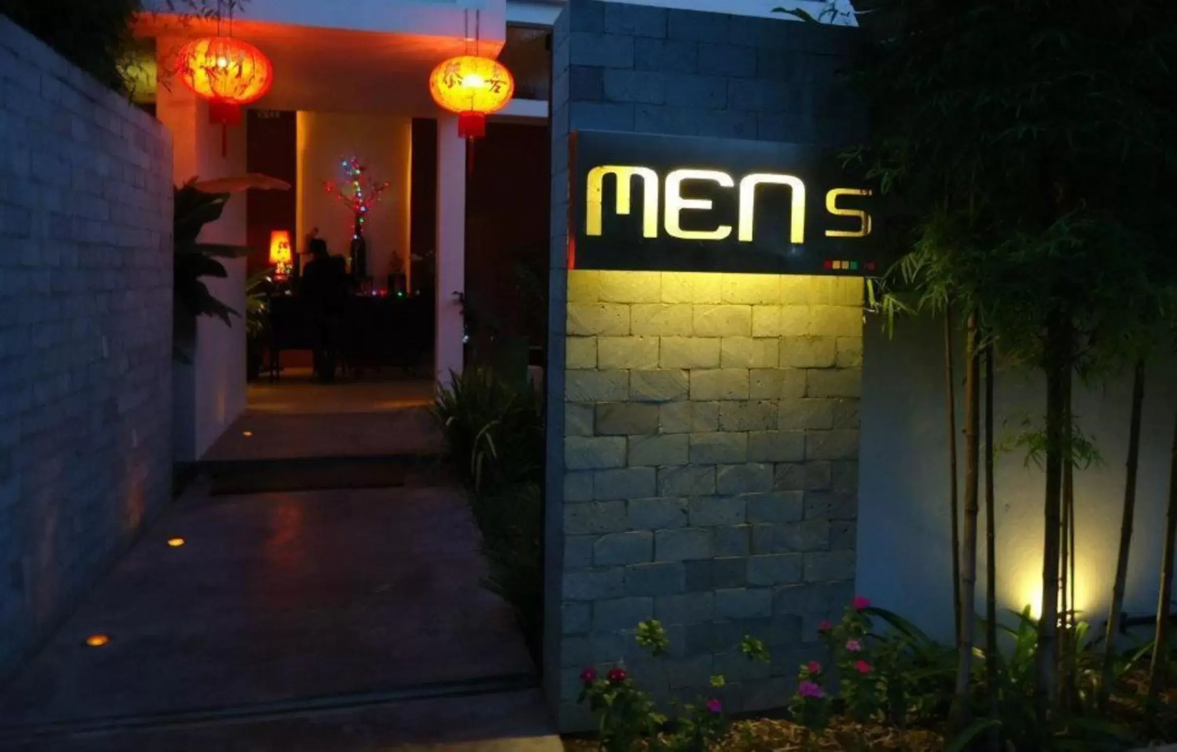 Area and facilities in MEN's Resort & Spa (Gay Hotel)