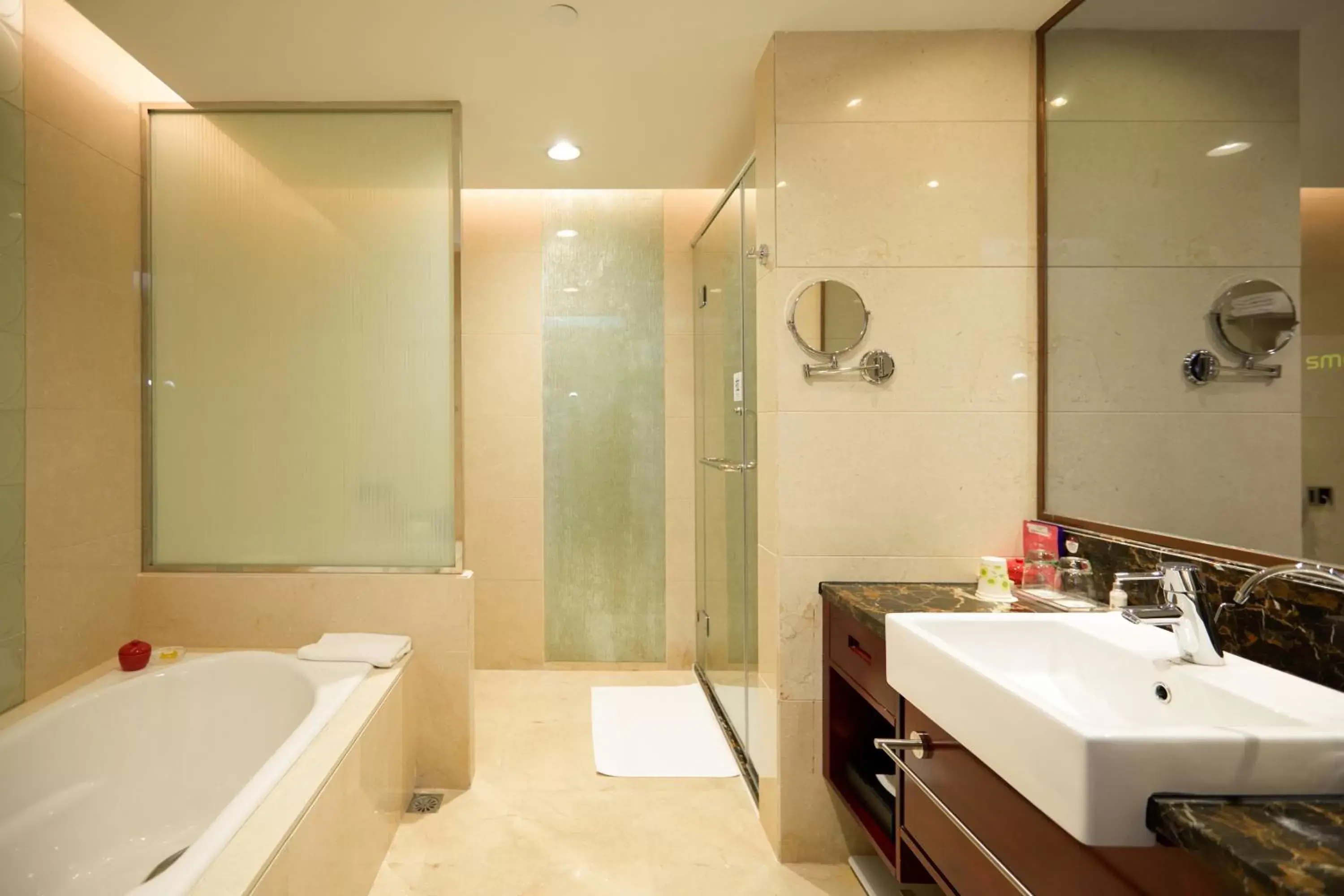 Bathroom in Soluxe Hotel Guangzhou