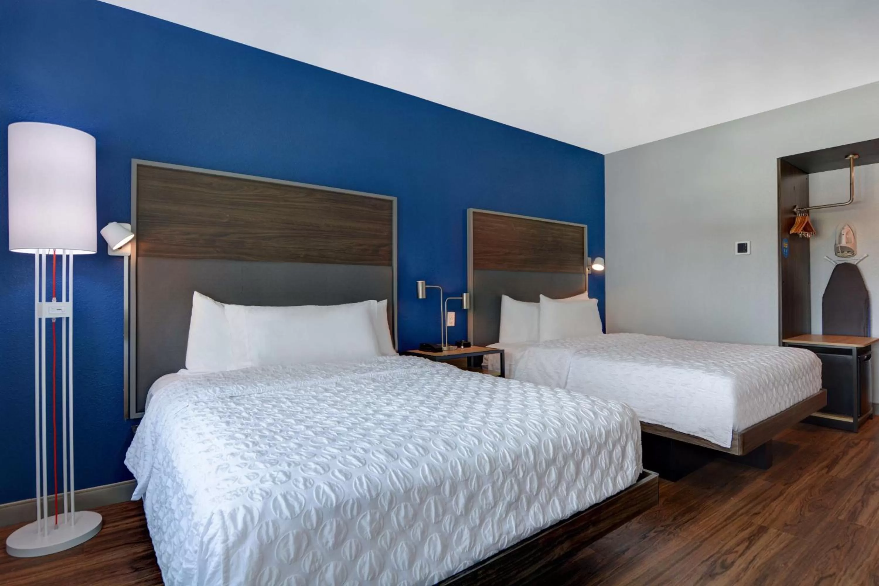 Bed in Tru By Hilton St. Petersburg Downtown Central Ave