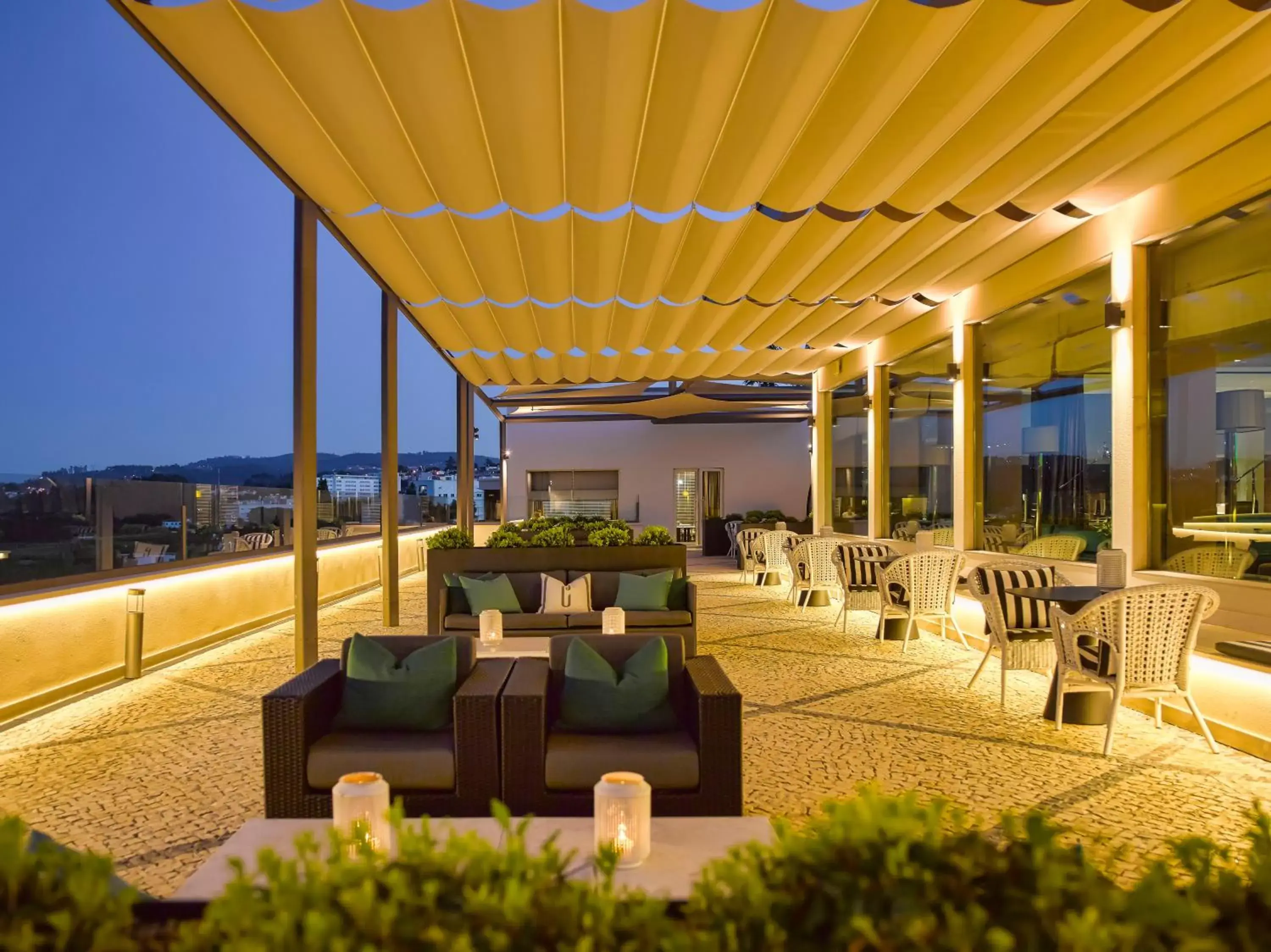 Night, Restaurant/Places to Eat in Cidnay Santo Tirso - Charming Hotel & Executive Center