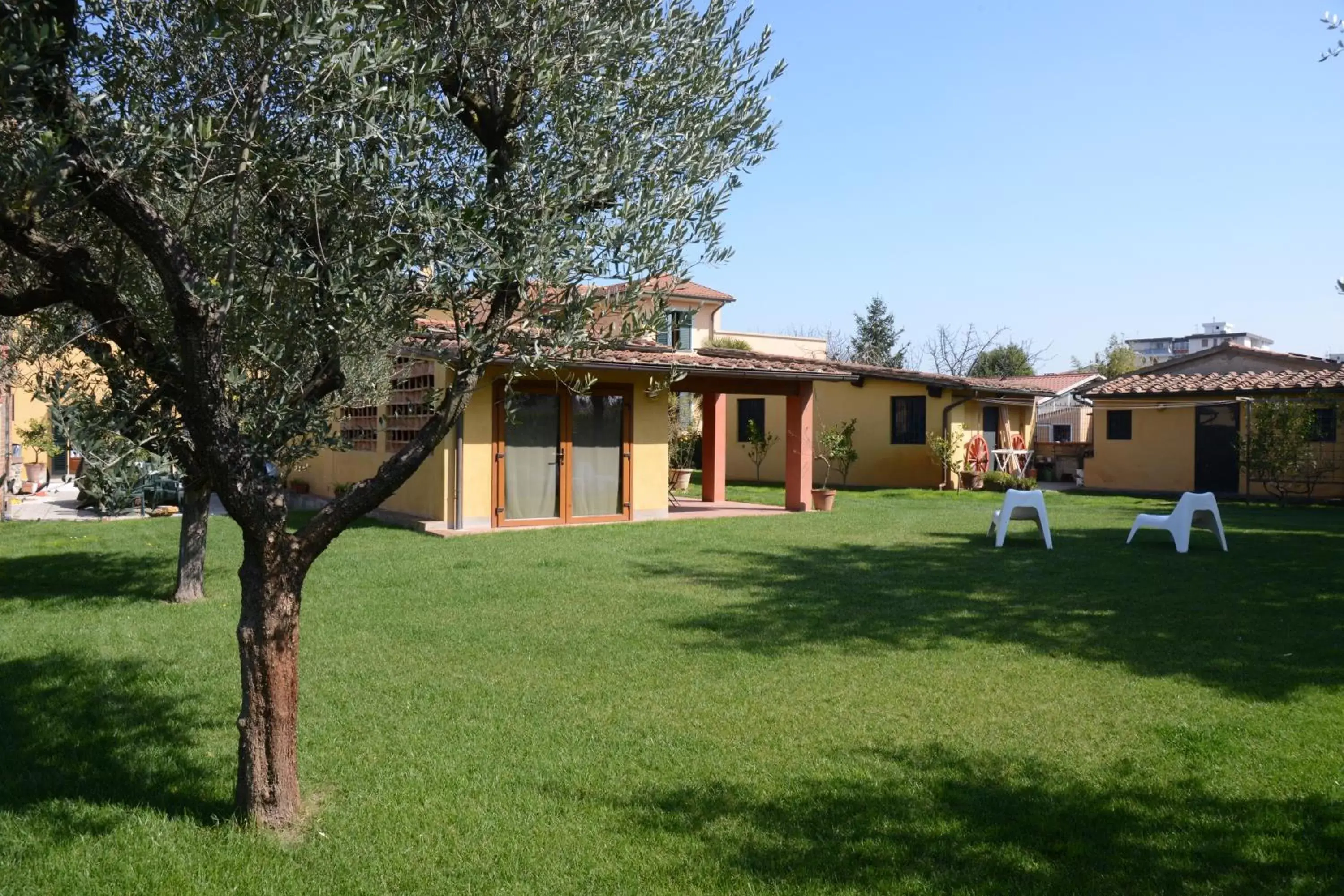 Garden, Property Building in B&B La corte di Stelio