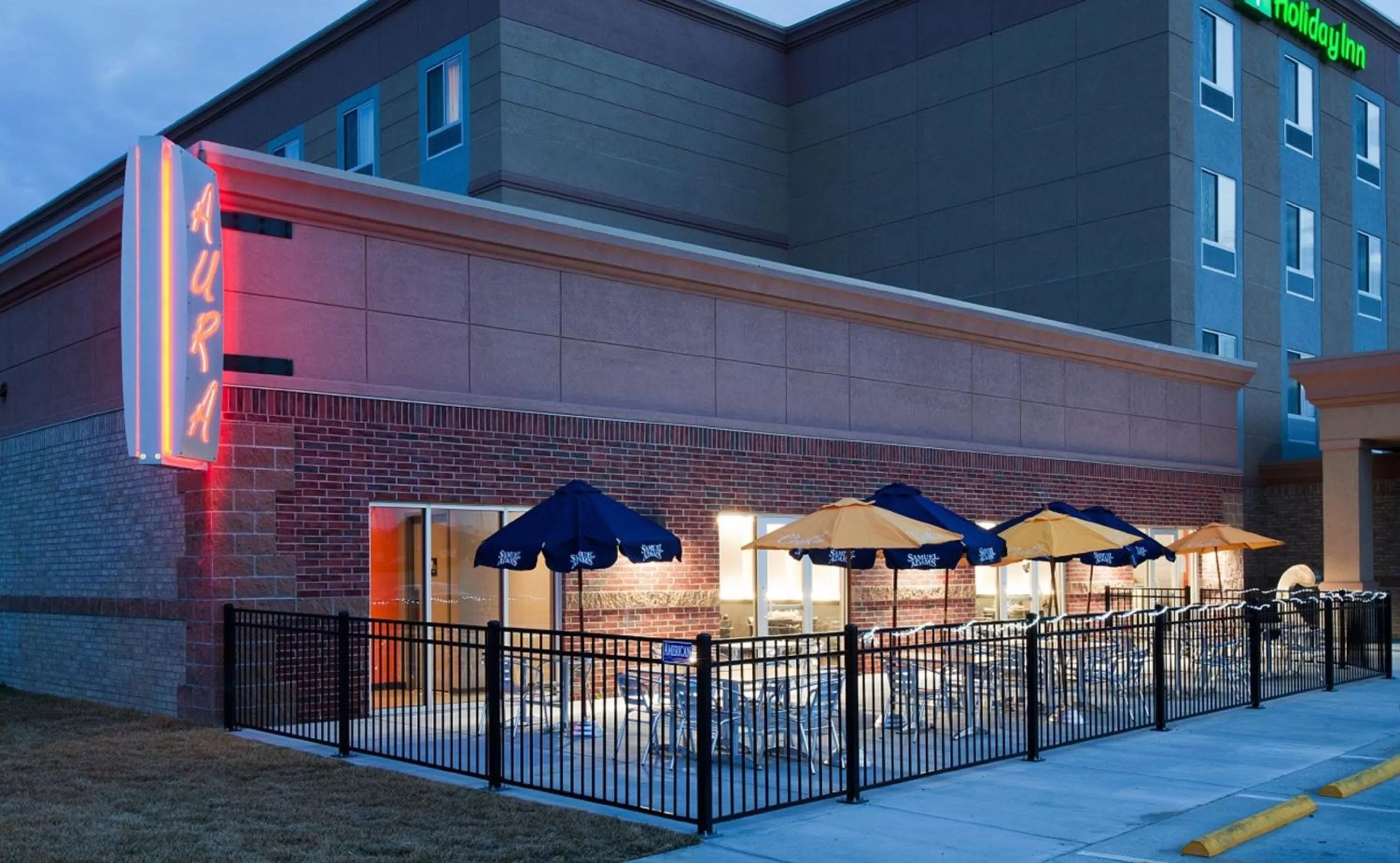 Restaurant/places to eat in Holiday Inn Lincoln Southwest by IHG