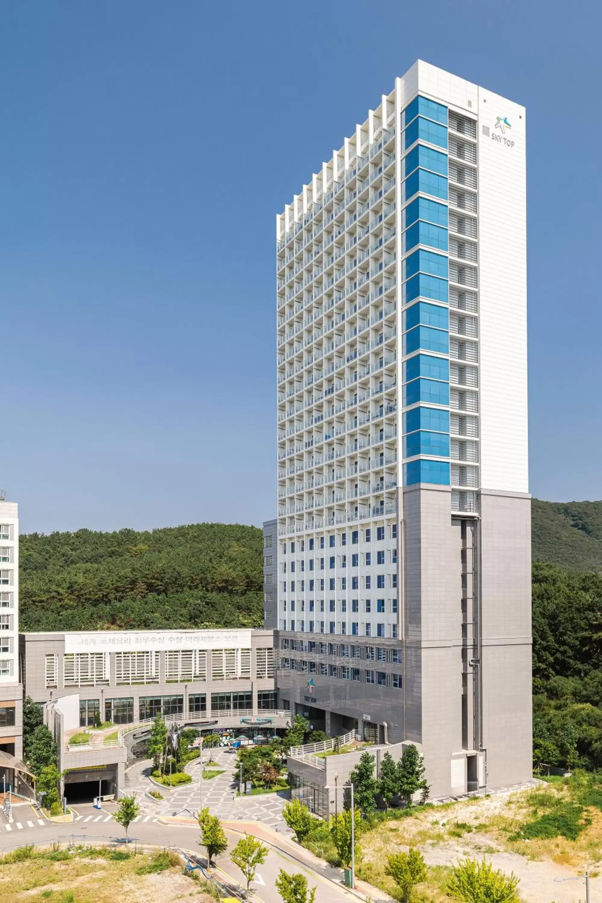 Property Building in Skytop Hotel Incheon Airport