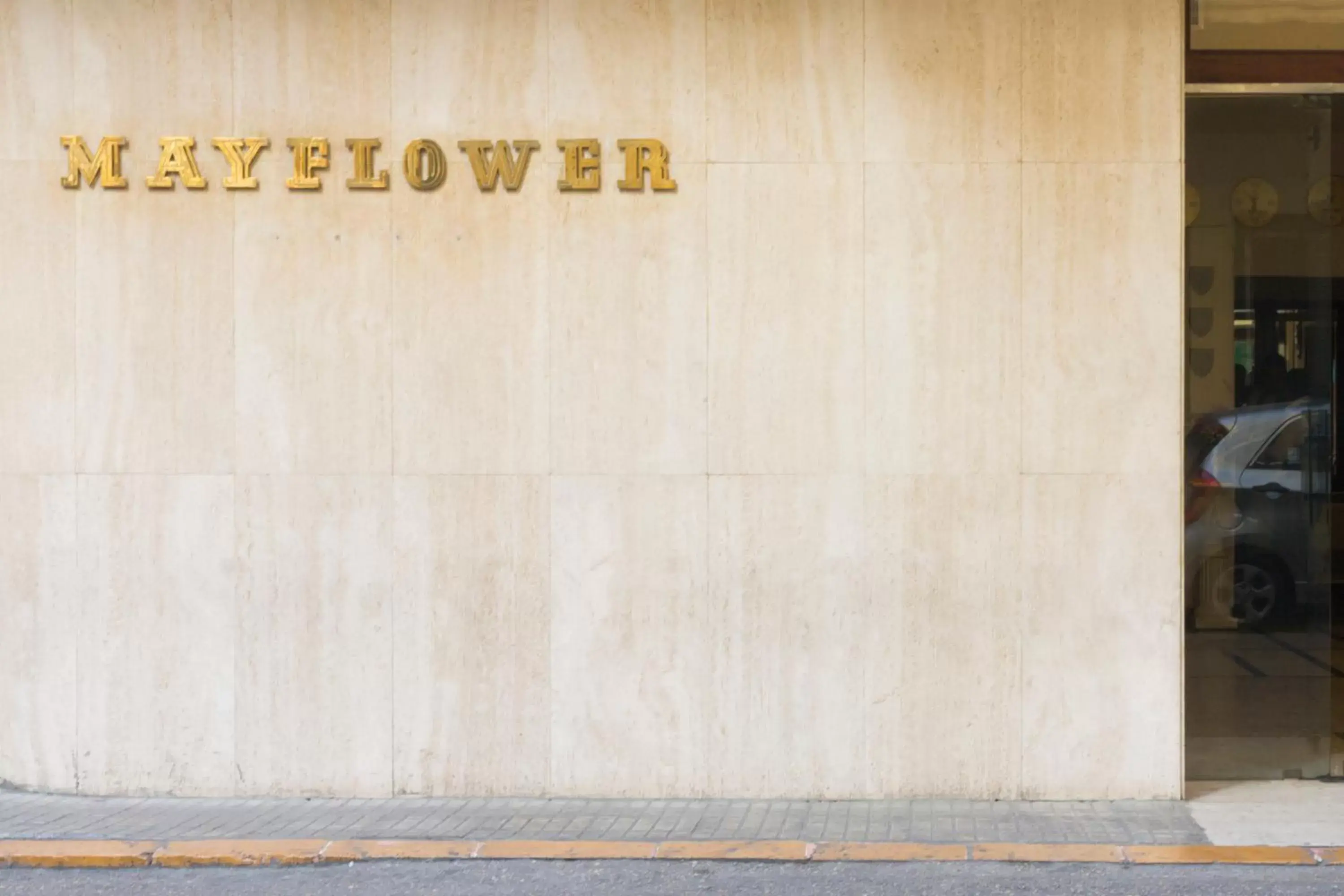 Facade/entrance in The Mayflower Hotel