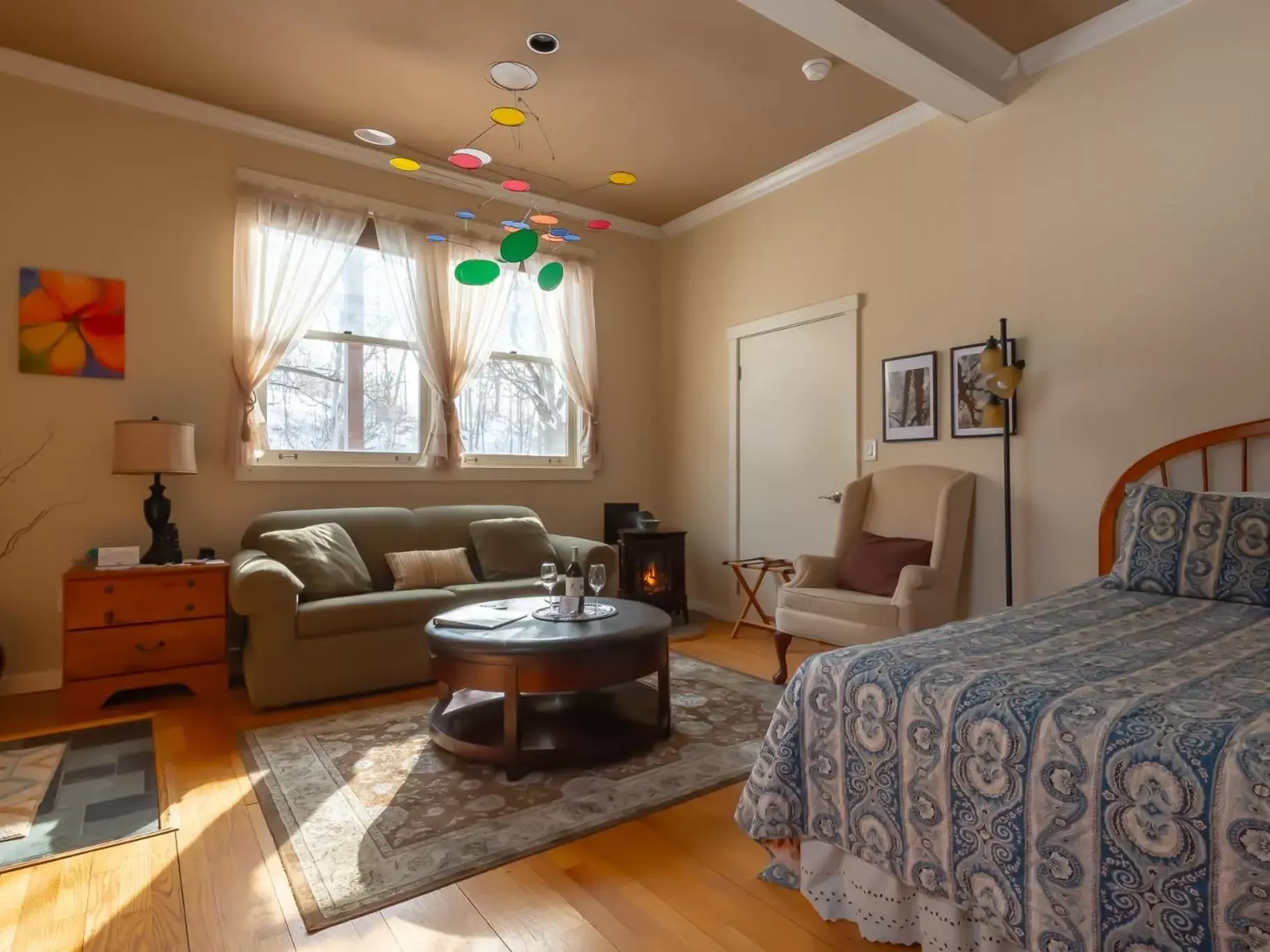 Bedroom, Bed in Shaker Mill Inn Bedroom, Bed in Shaker Mill Inn
