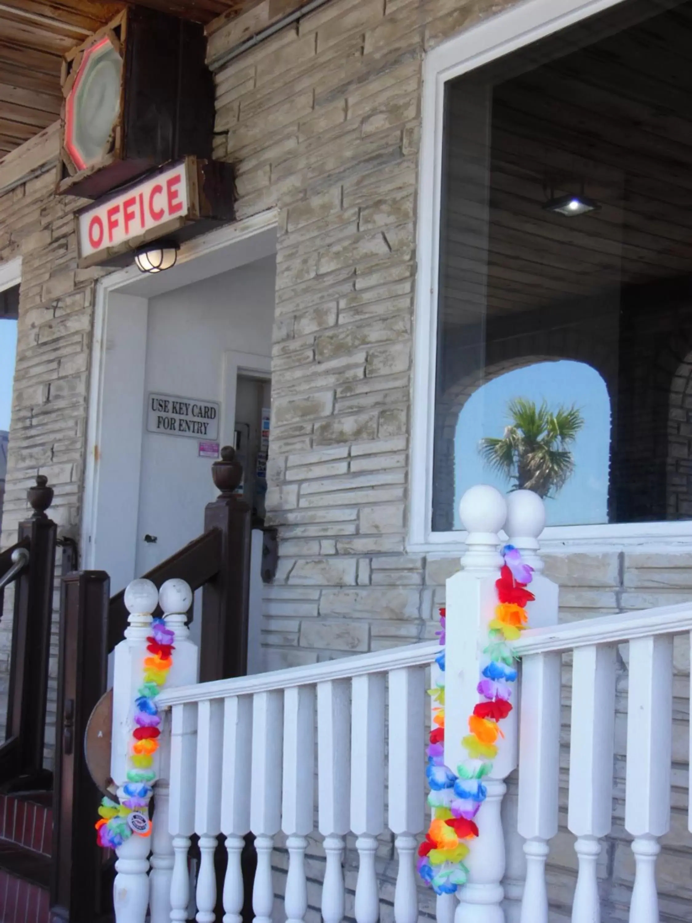 Decorative detail in Topaz Motel - Flagler Beach