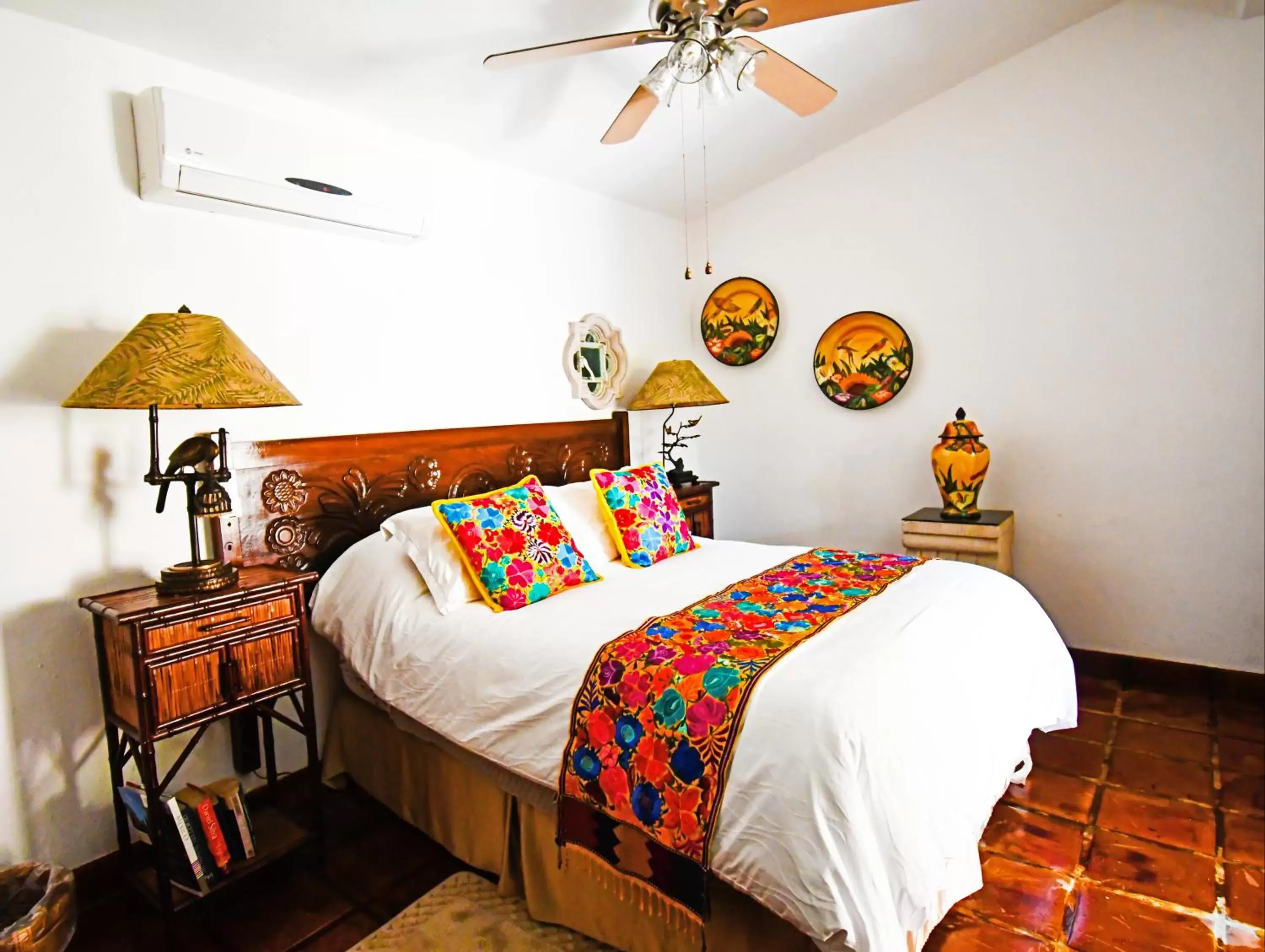 Bedroom, Bed in Collection O Casa Bella Hotel Boutique, Cabo San Lucas