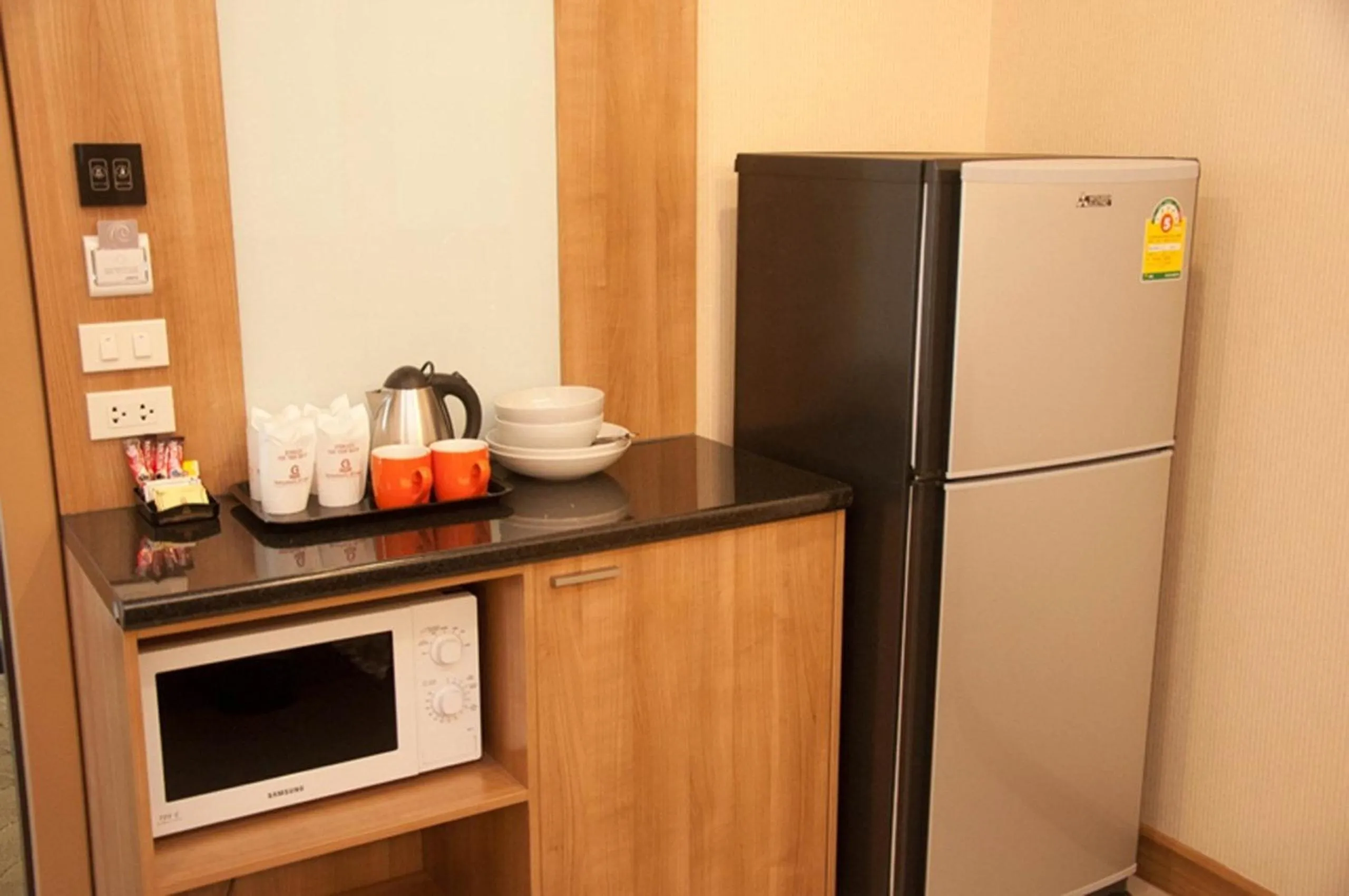 Coffee/tea facilities in Golden City Rayong Hotel