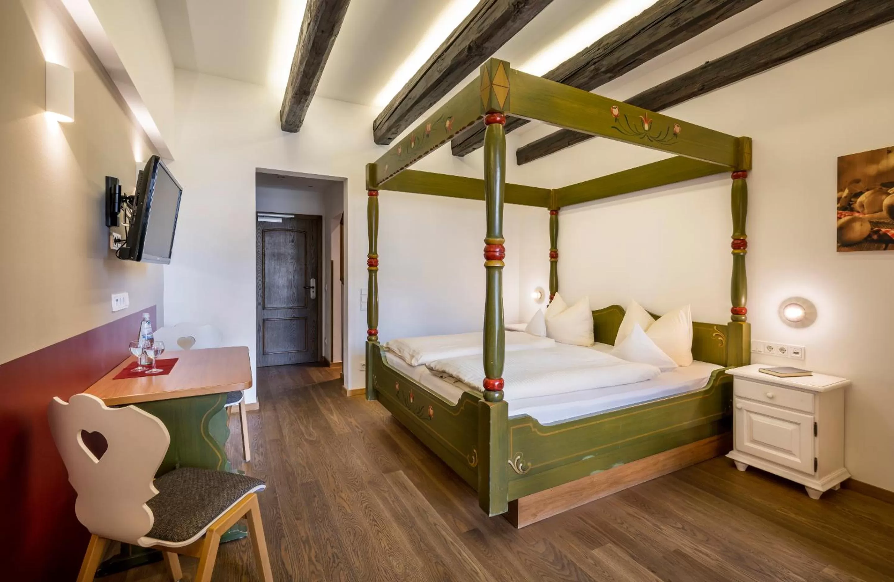 Photo of the whole room, Bed in Hotel am Haslinger Hof