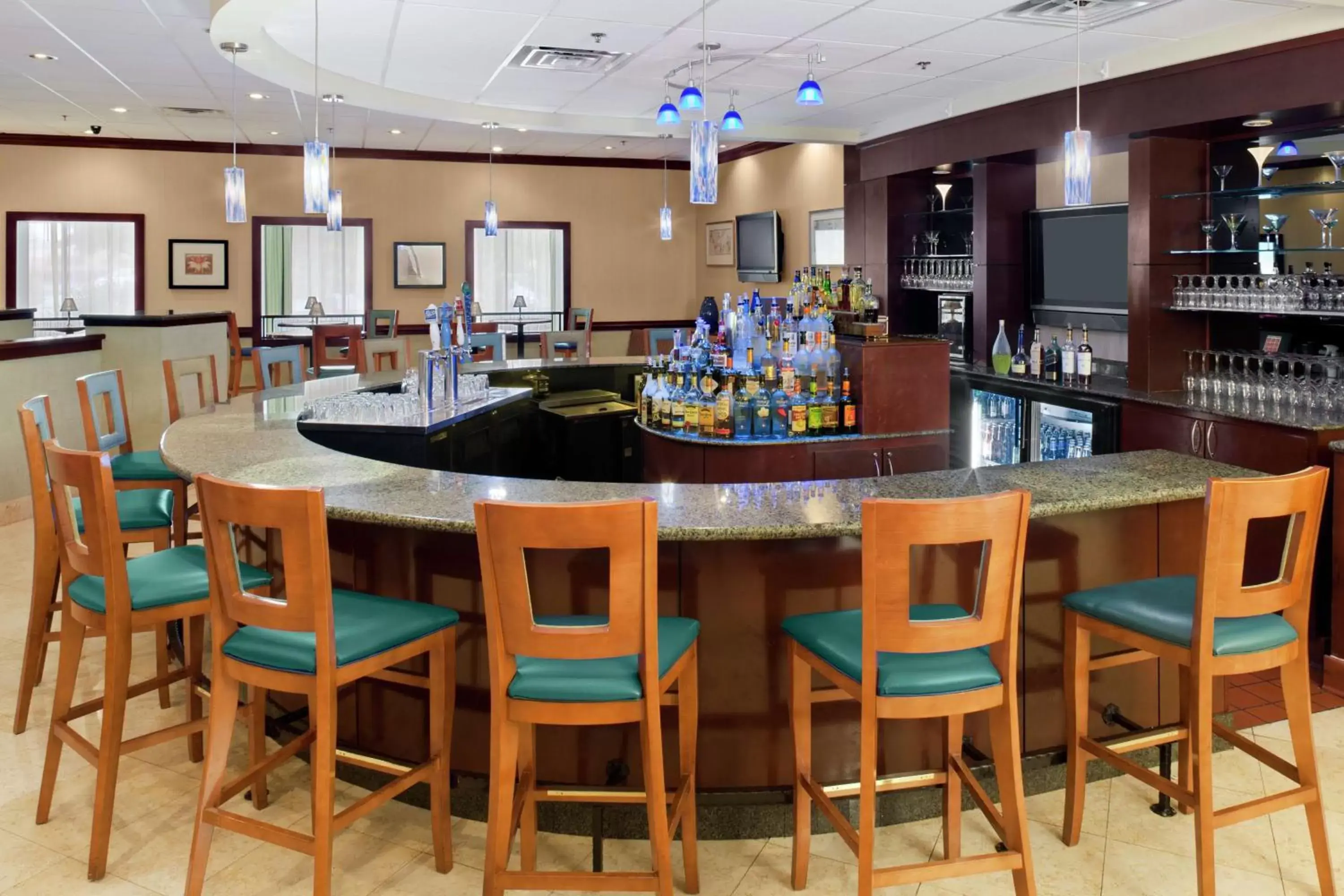 Lounge or bar, Lounge/Bar in DoubleTree by Hilton Augusta