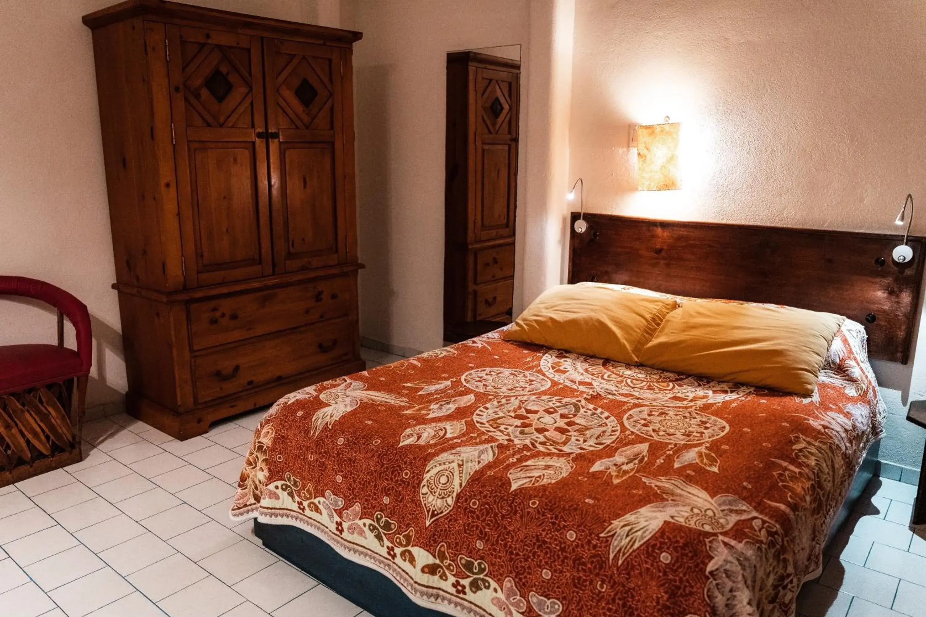 Bed in Hotel Allende