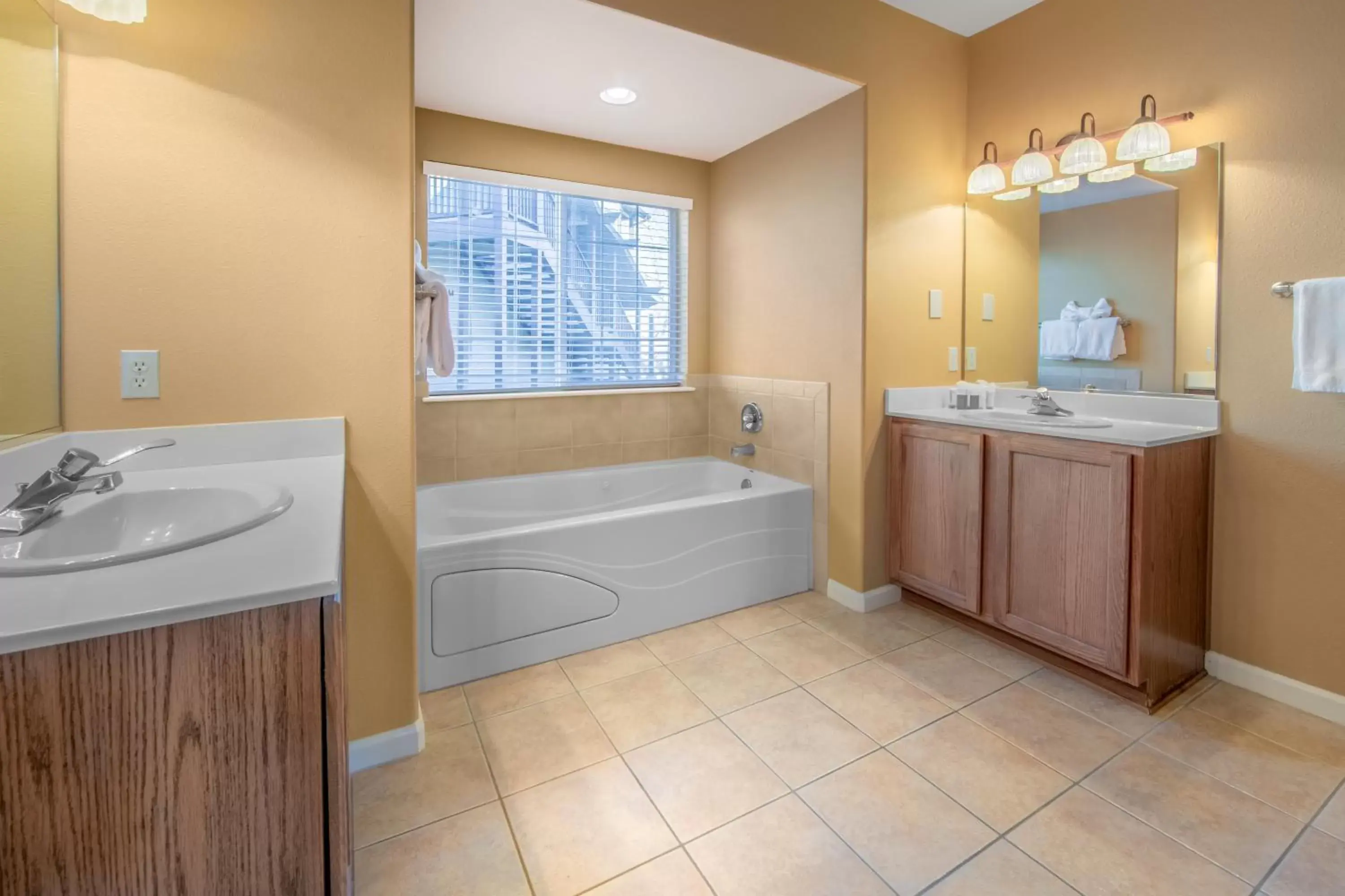 Bathroom in Holiday Inn Club Vacations - David Walley's Resort, an IHG Hotel