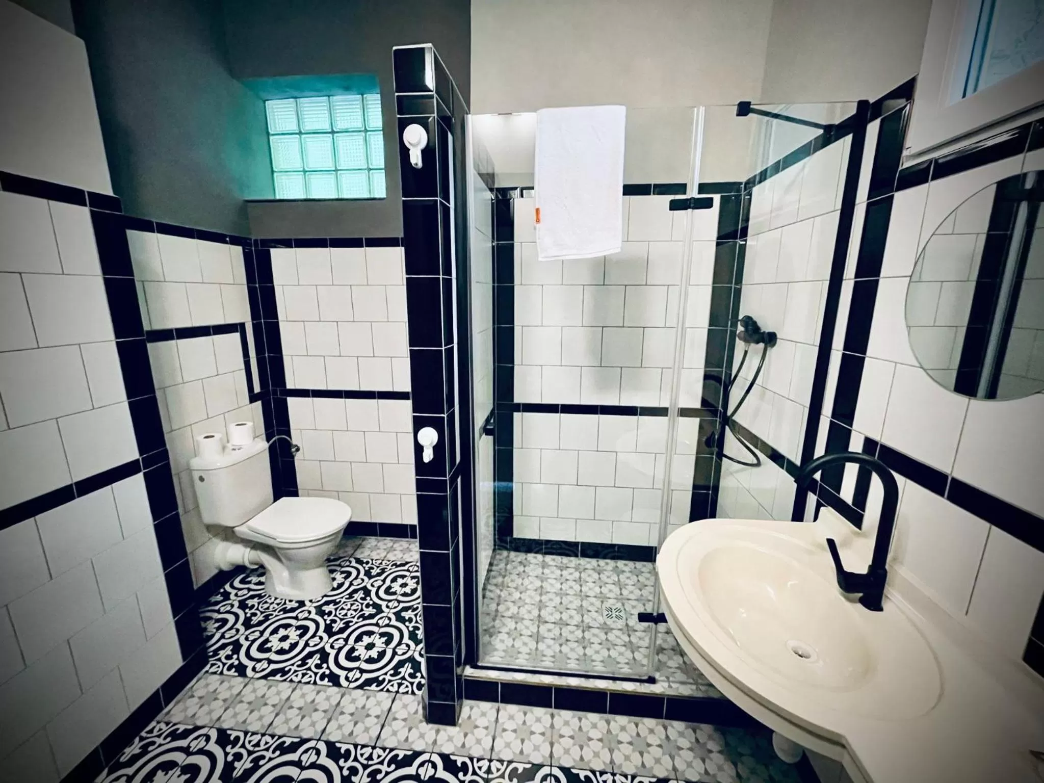 HARABURDI® Recyclart Hotel