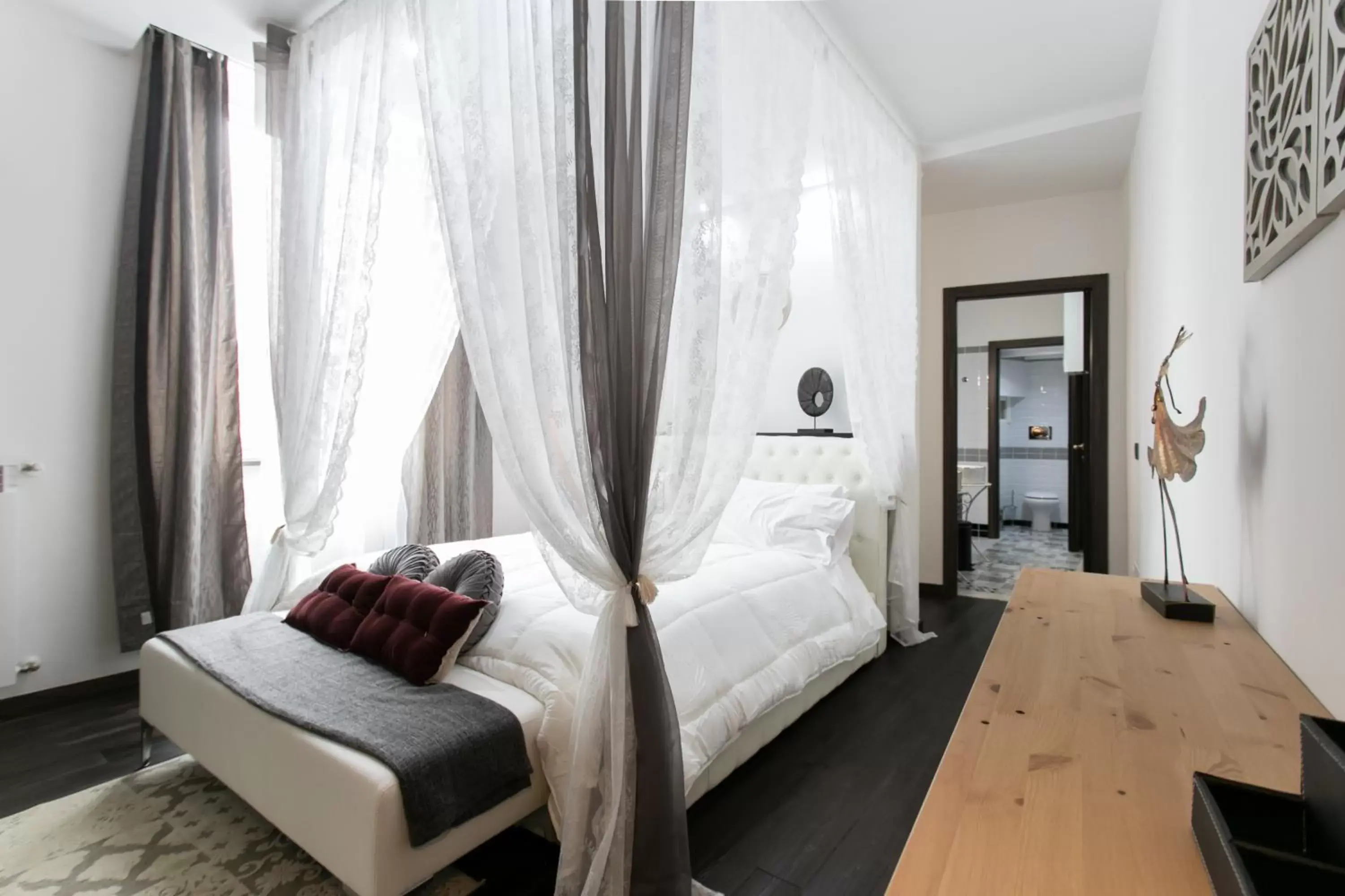 Photo of the whole room, Bed in Aparthotel Dei Mercanti