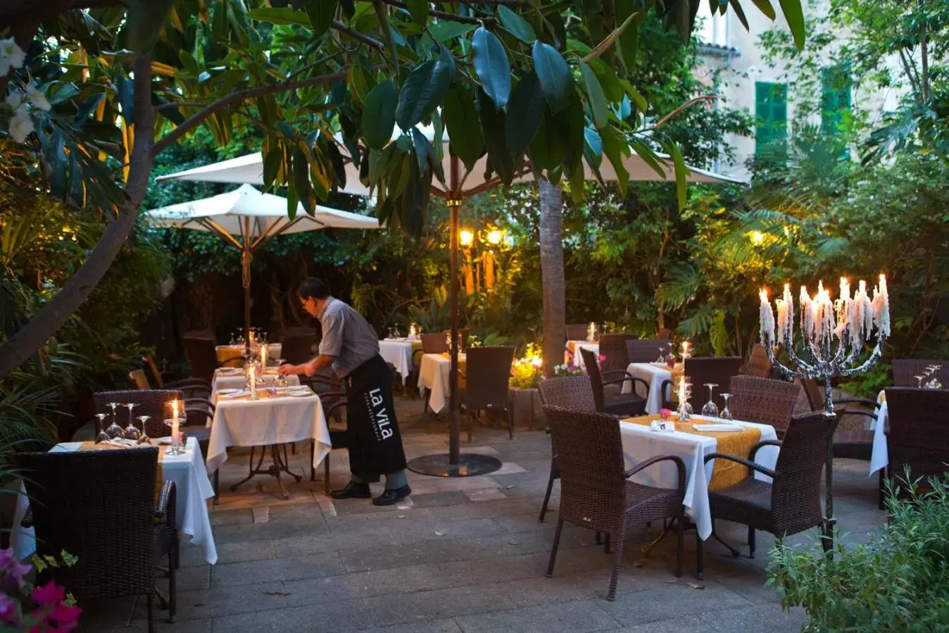 Staff, Restaurant/Places to Eat in Hotel la Vila