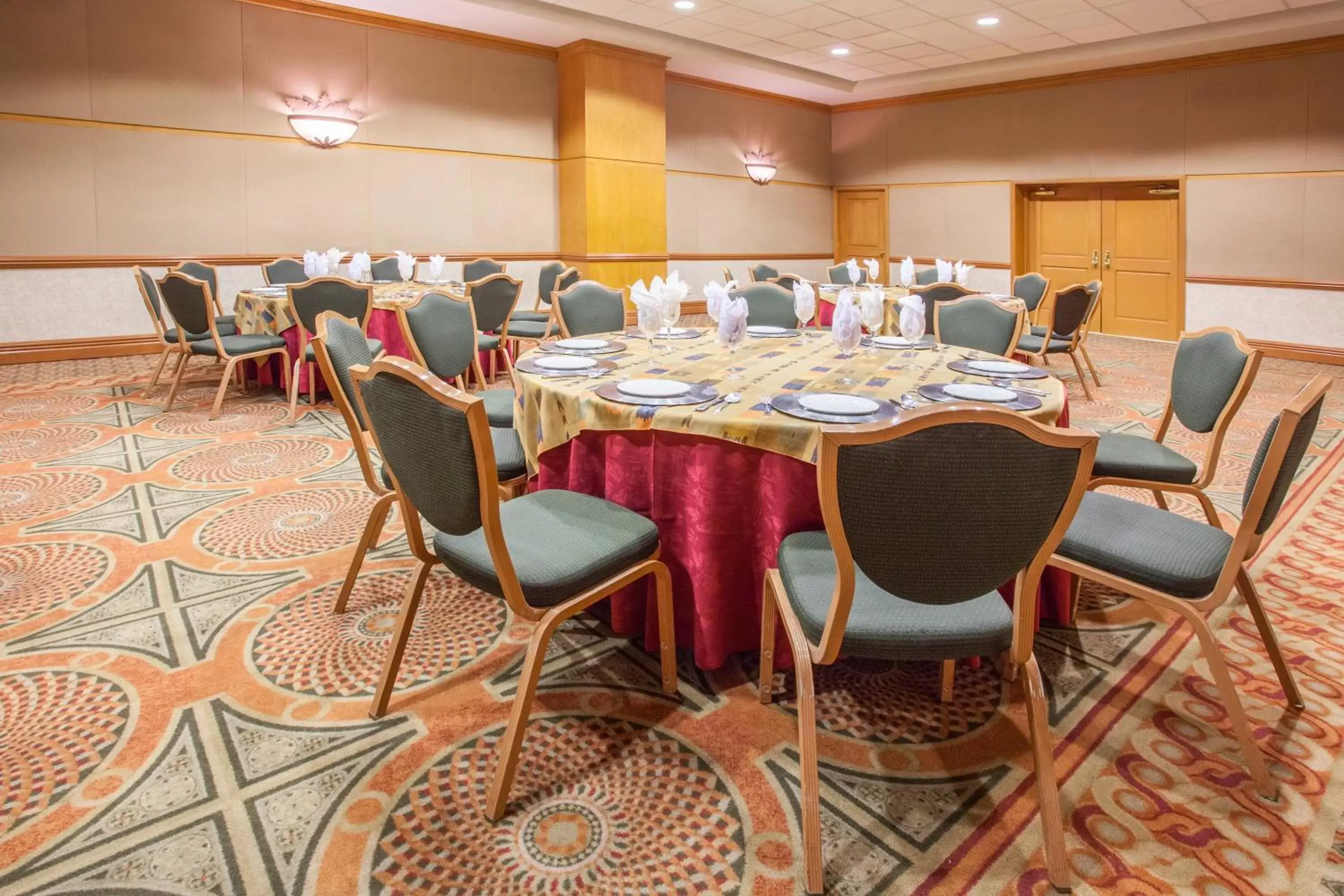 Banquet/Function facilities, Restaurant/Places to Eat in Crowne Plaza Torreon, an IHG Hotel