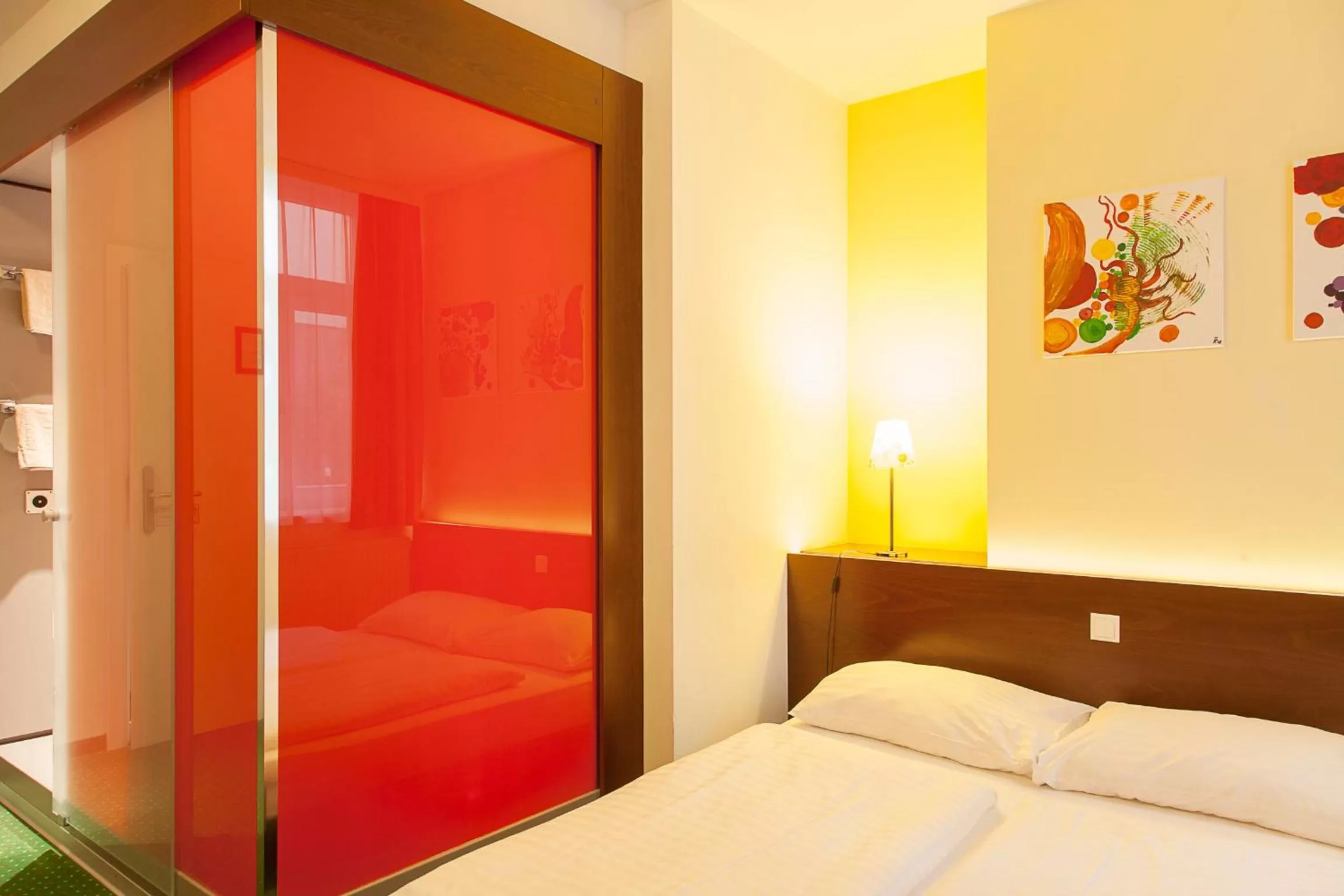 Decorative detail, Bed in Pension Stadthalle