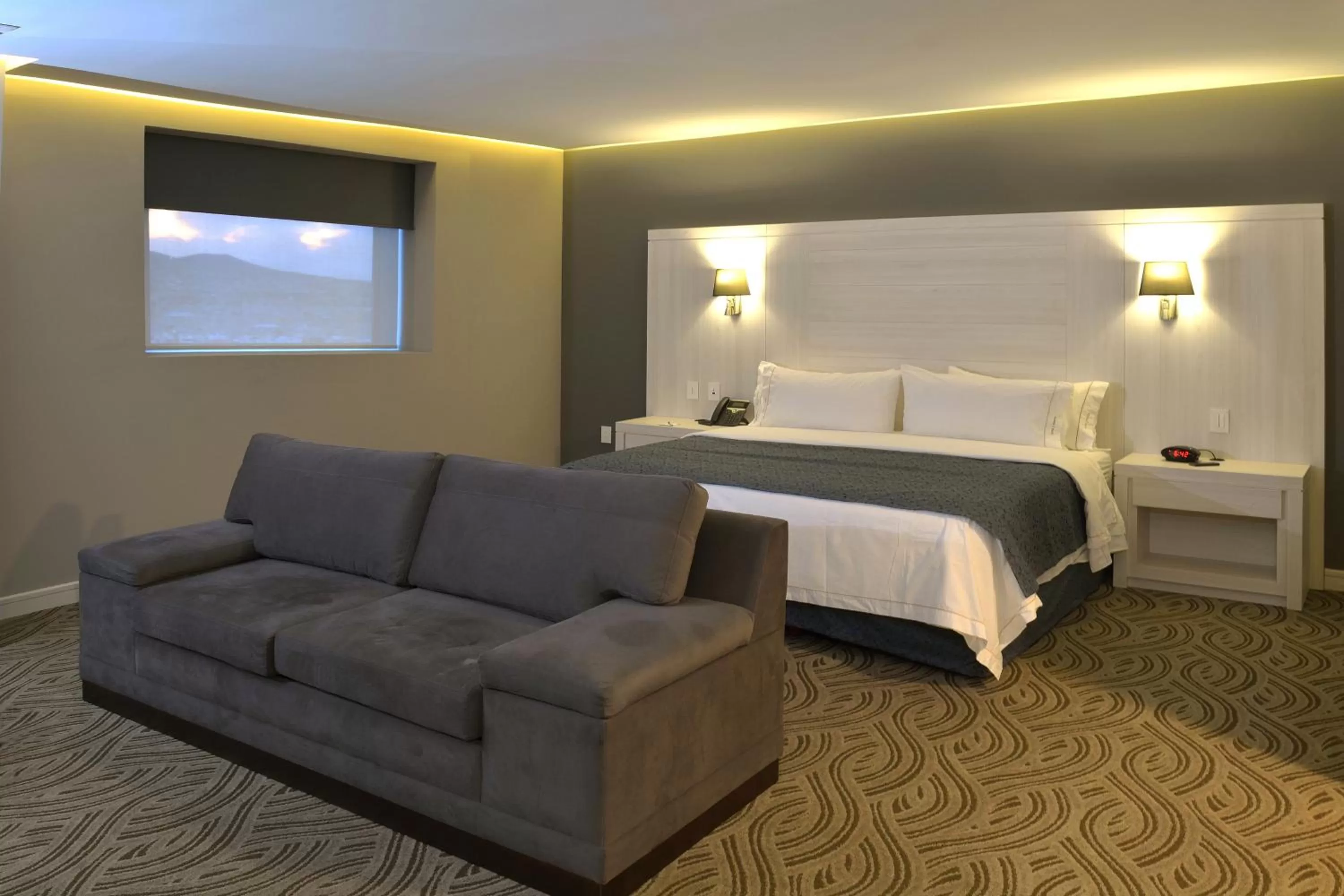 Photo of the whole room, Bed in Holiday Inn Express Pachuca by IHG